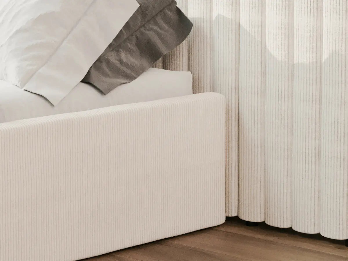 Lit coffre grande tête de lit XXL - EMILIE