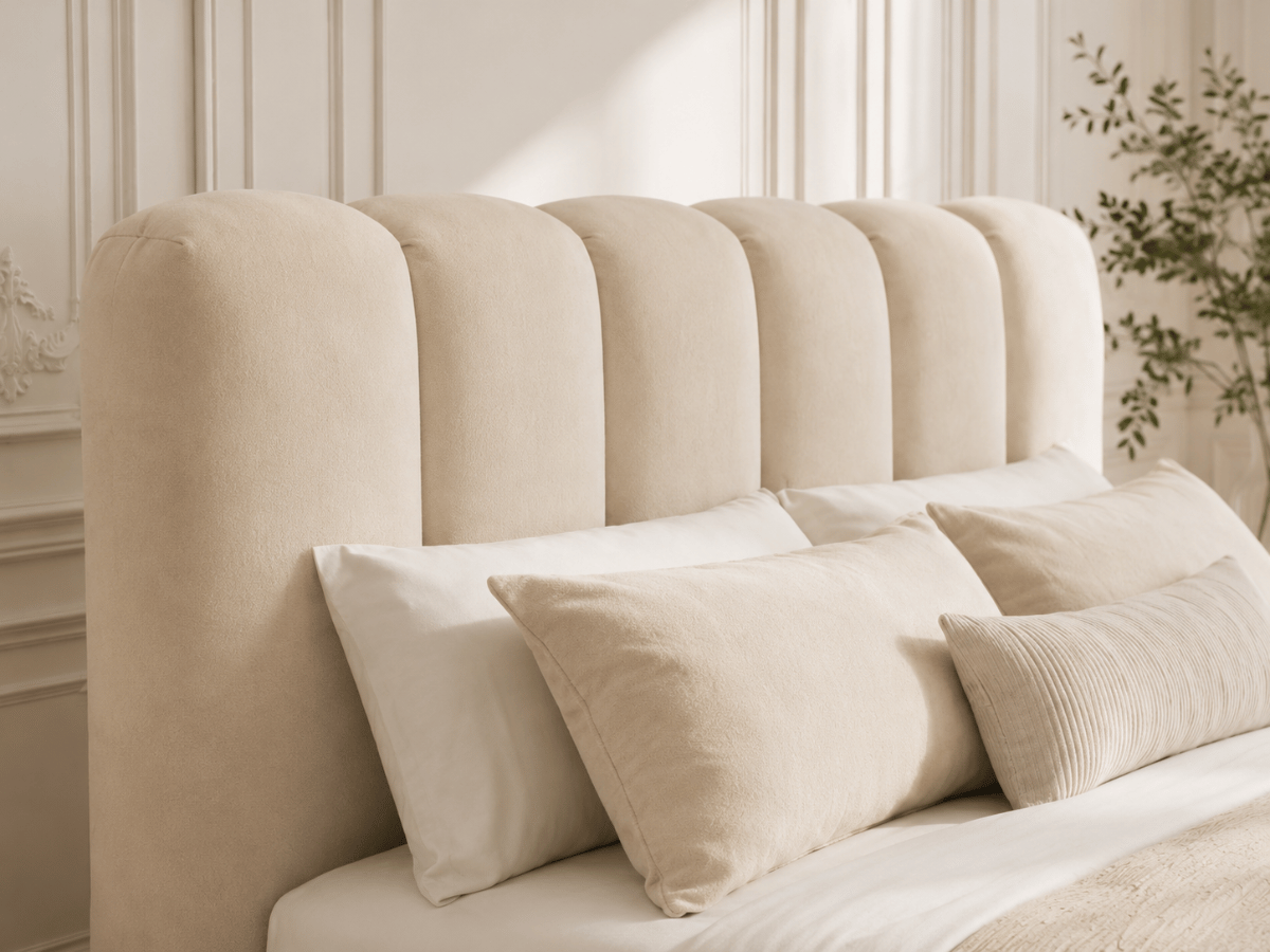 Lit coffre Romy – Design arrondi, tête de lit capitonnée & grand rangement