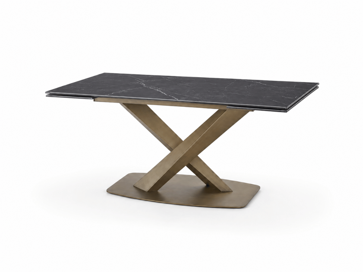 Table à manger extensible AUREA – Céramique effet marbre noir & pied croisé doré – 180/260 x 90 cm
