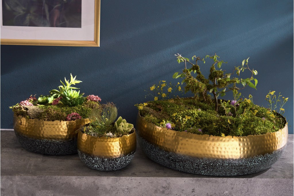 Bol décoratif artisanal ORIENT 19cm doré avec patine au design martelé classique