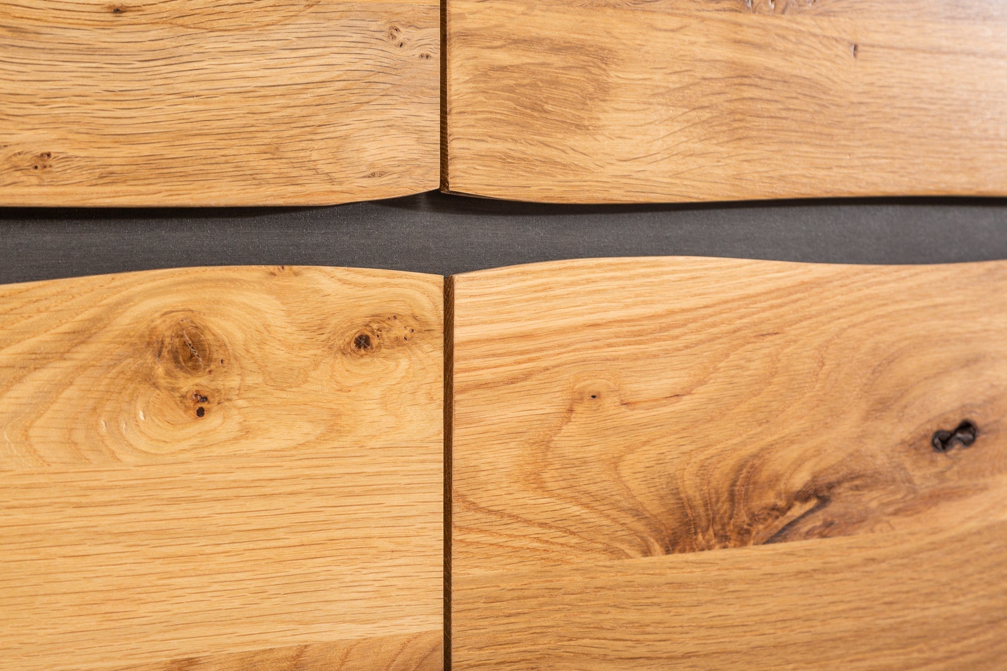 Buffet en bois massif LIVING EDGE 160cm chêne sauvage métal bord d’arbre noir avec tiroirs