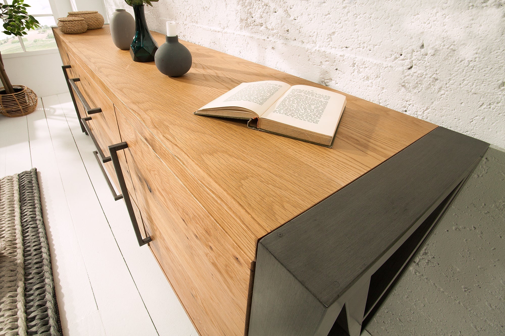 Buffet en bois massif THOR 200 cm avec tiroirs chêne sauvage naturel métal huilé noir