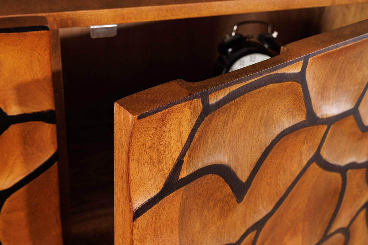 Buffet en bois massif VULCANO 180cm en manguier marron avec sculptures 3D structure en métal noir fait main