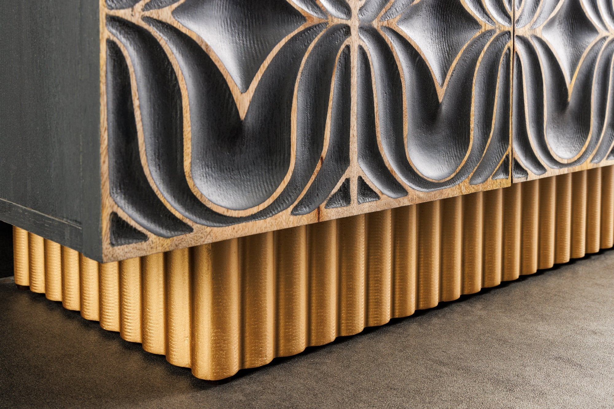 Buffet fait main PIAZZA SAN MARCO 180cm gris doré en bois de manguier massif design 3D