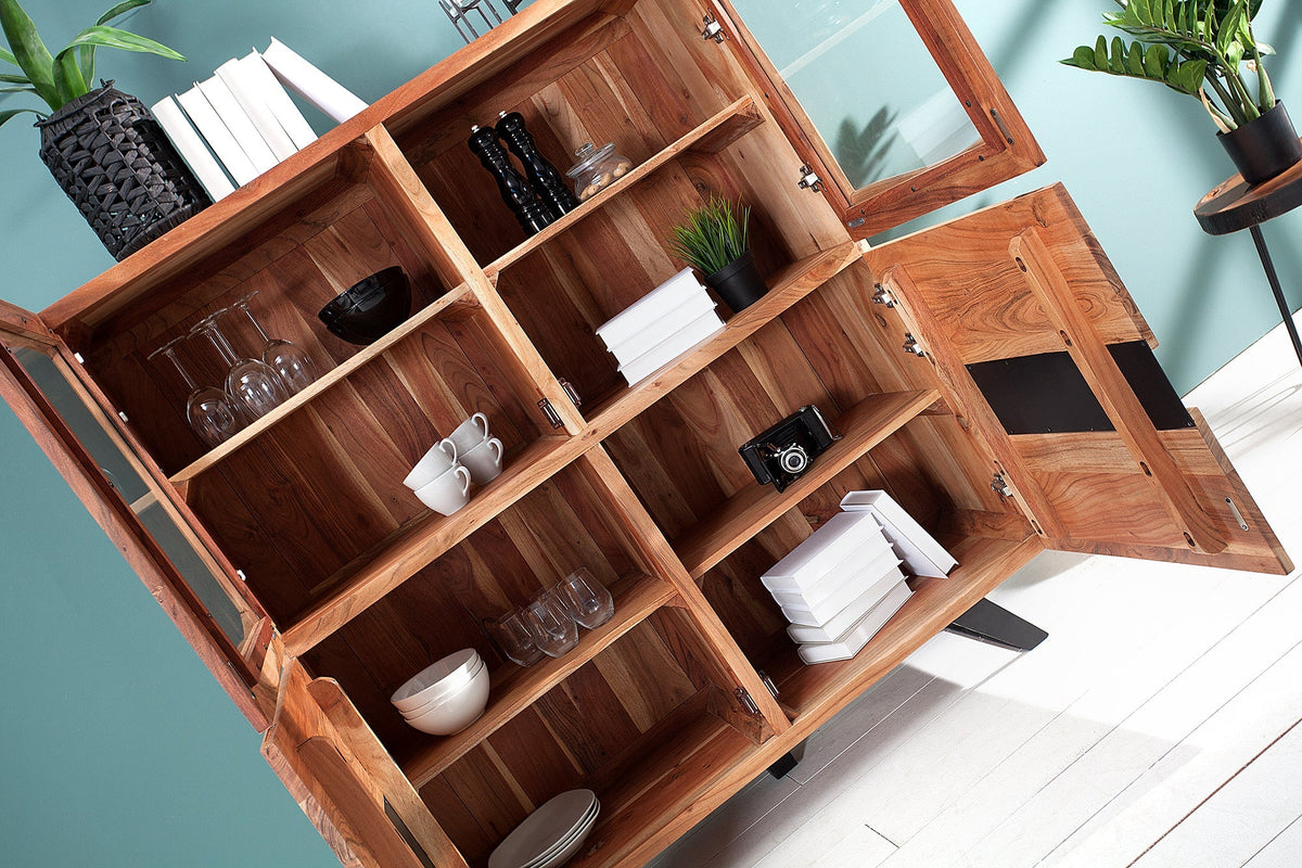 Buffet haut massif AMAZONAS 140cm vitrine en métal acacia bord d’arbre