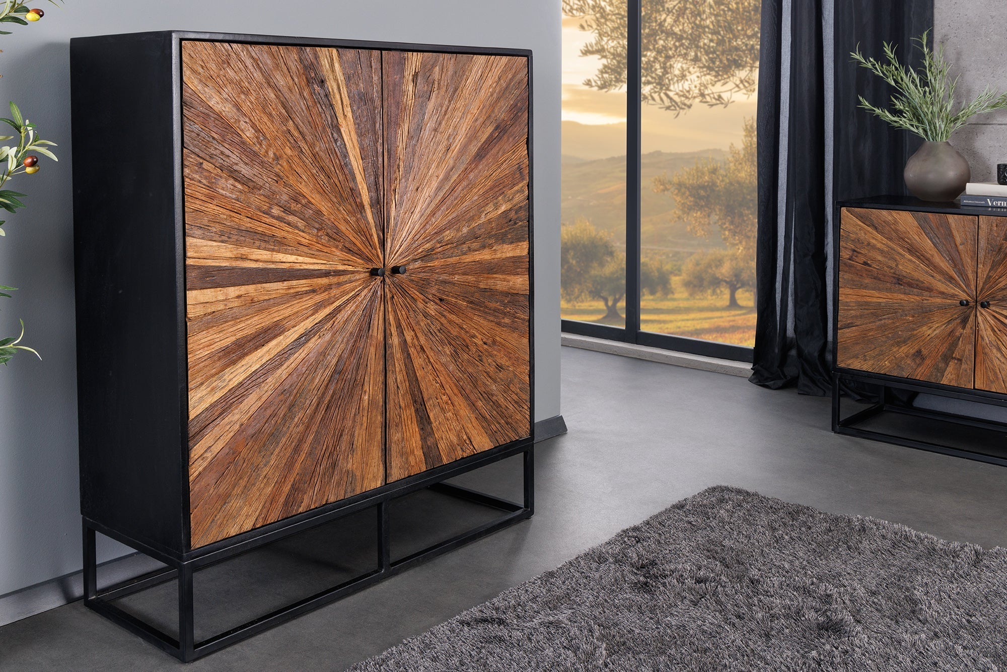 Buffet haut massif BARRACUDA 120cm en manguier marron avec façade en teck métal noir