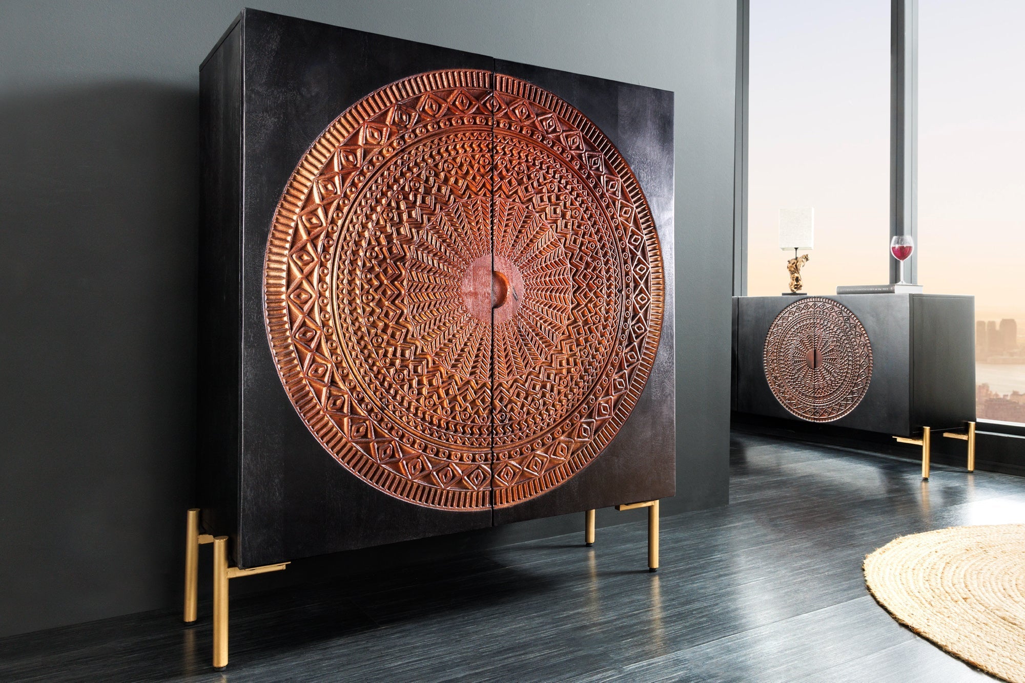 Buffet haut massif MANDALA 120cm en bois de manguier avec sculptures 3D pieds noir doré