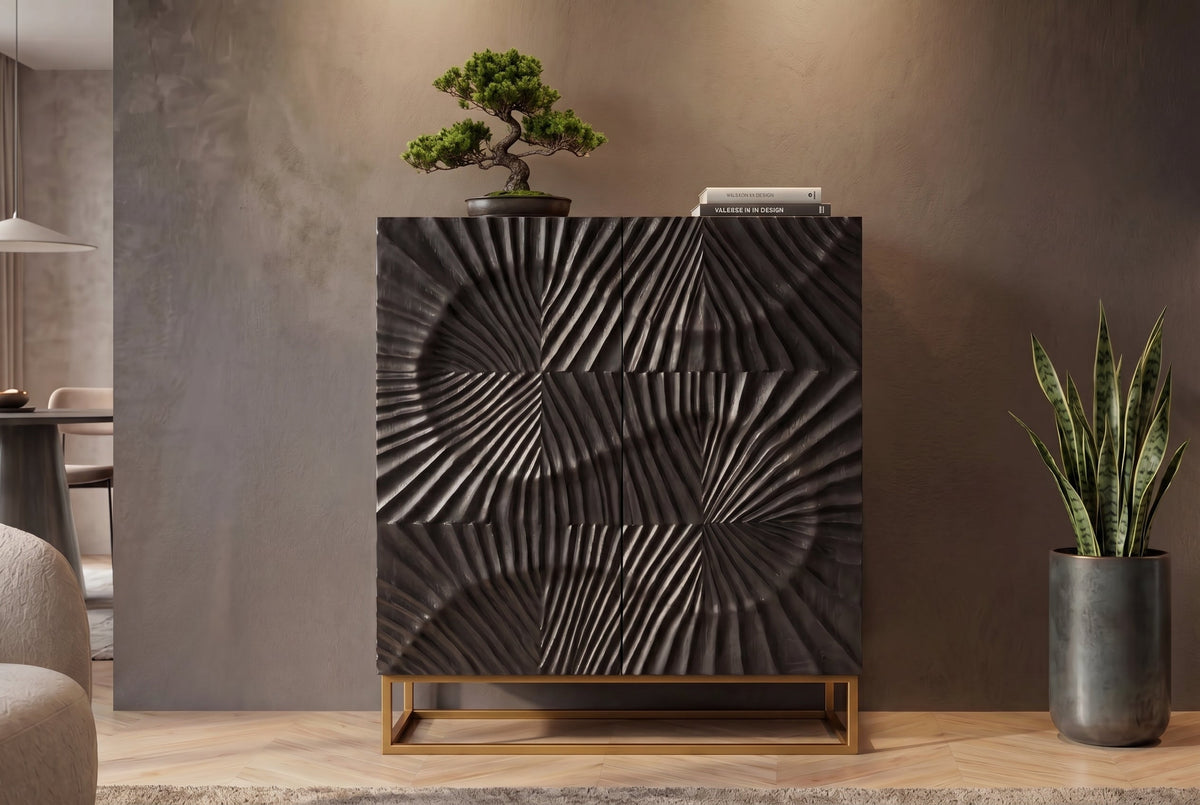 Buffet haut massif SCORPION 120 cm en bois de manguier noir avec sculptures 3D élaborées