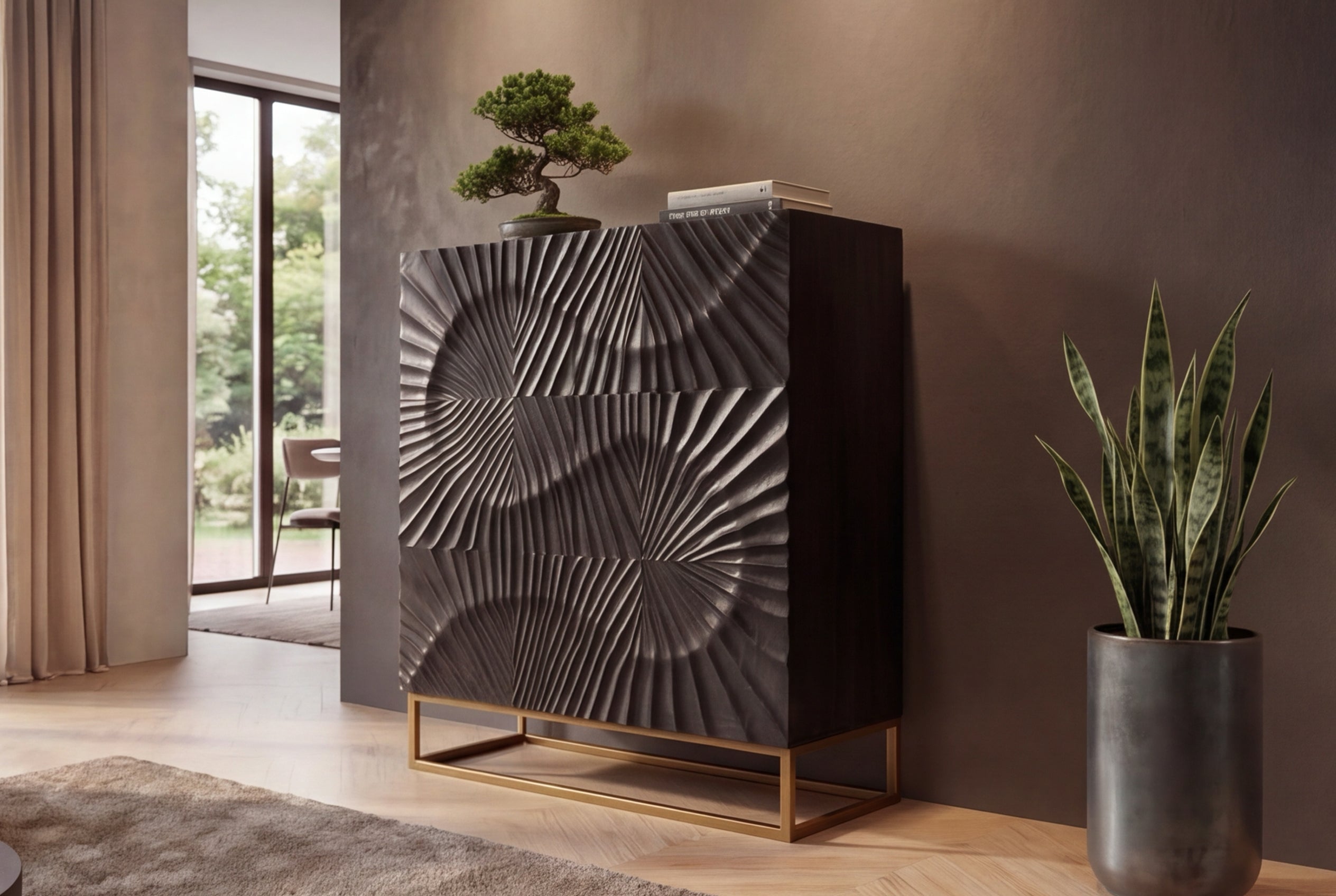Buffet haut massif SCORPION 120 cm en bois de manguier noir avec sculptures 3D élaborées