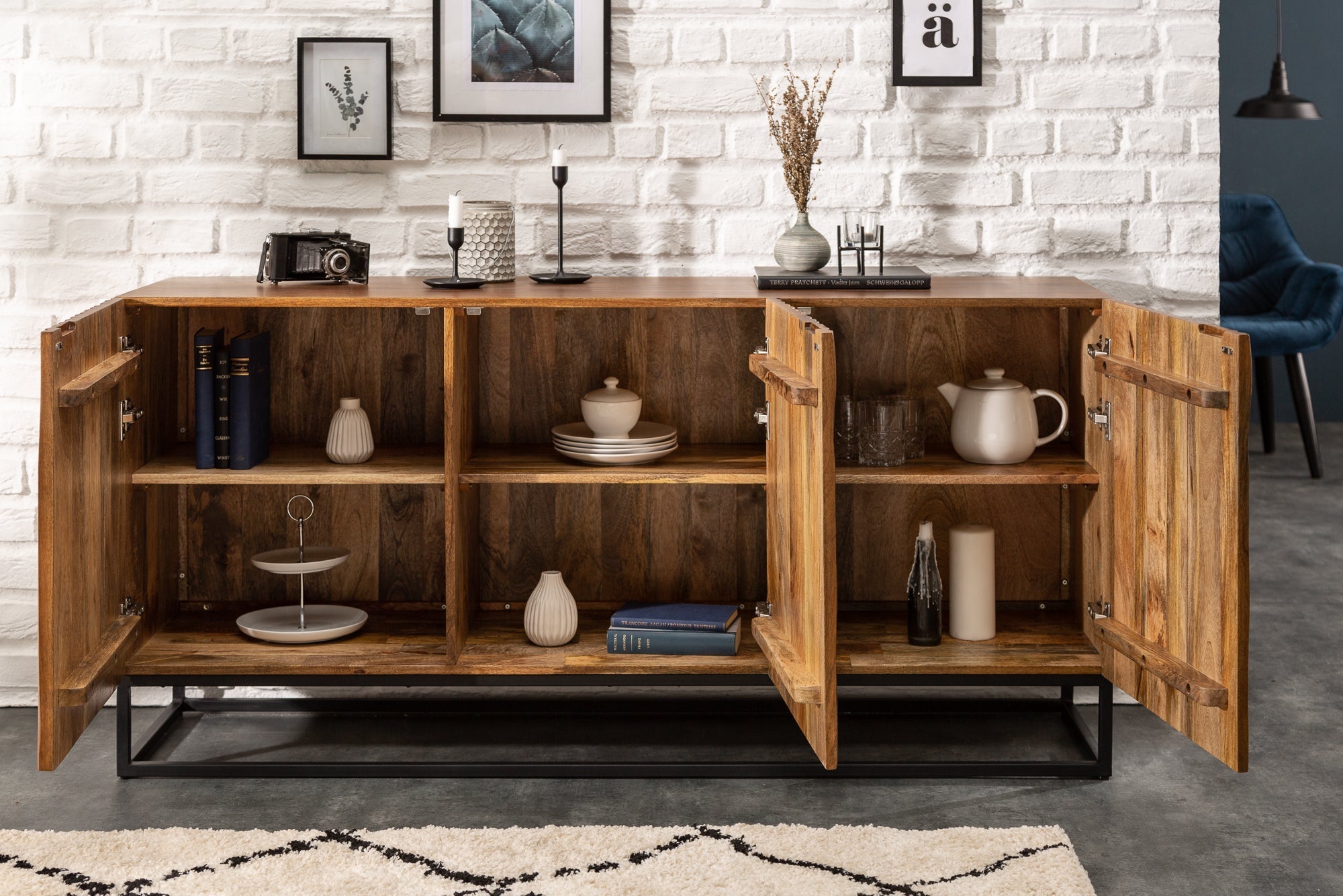 Buffet massif AMAZONAS 160cm en manguier naturel design façade
