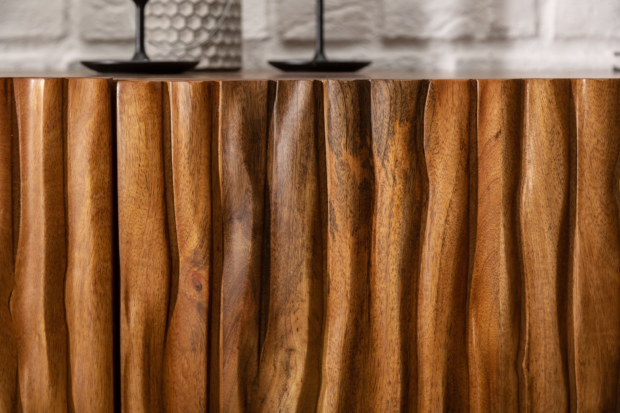 Buffet massif AMAZONAS 160cm en manguier naturel design façade