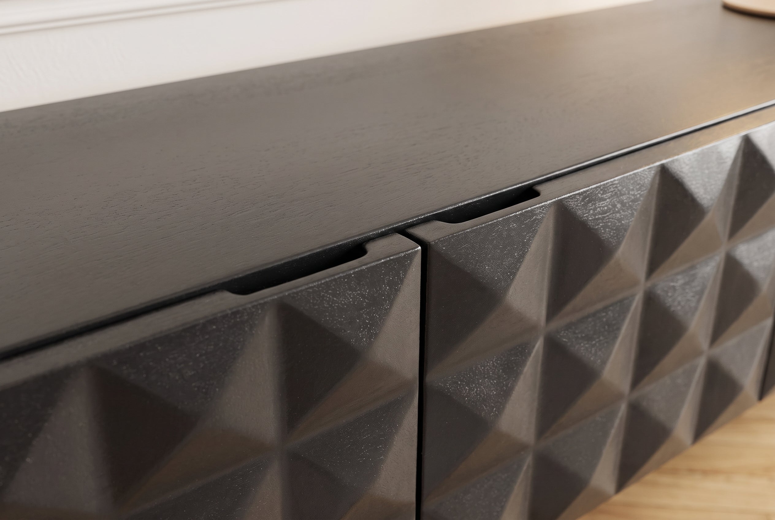 Buffet TV suspendu VULCANO 160cm bois de manguier massif noir