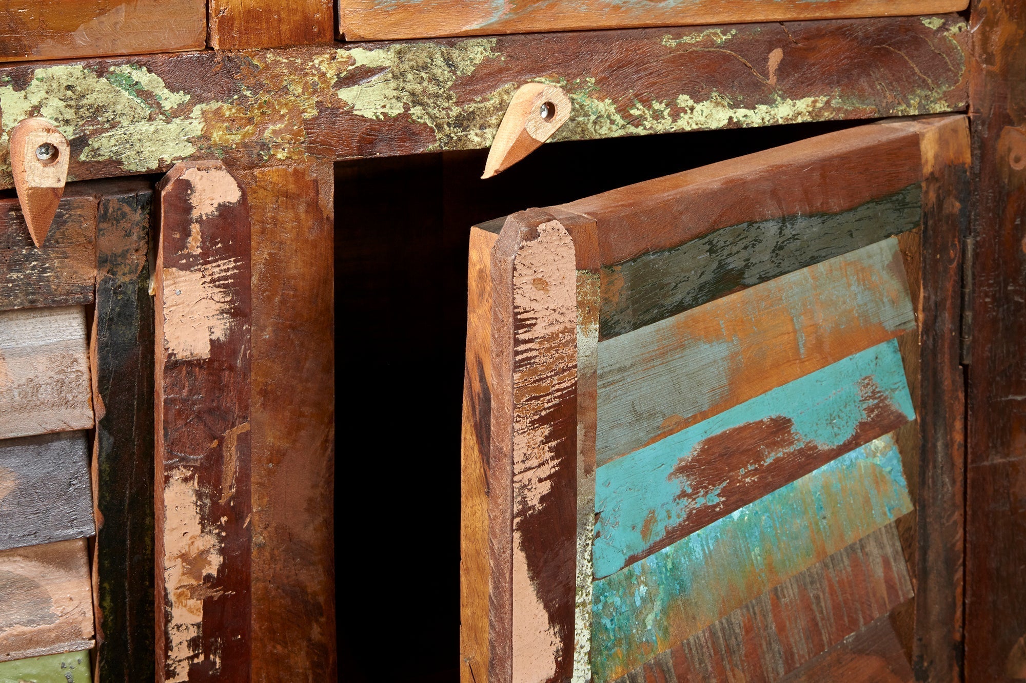 Buffet unique JAKARTA 125cm en bois massif recyclé provenant de bateaux de pêche