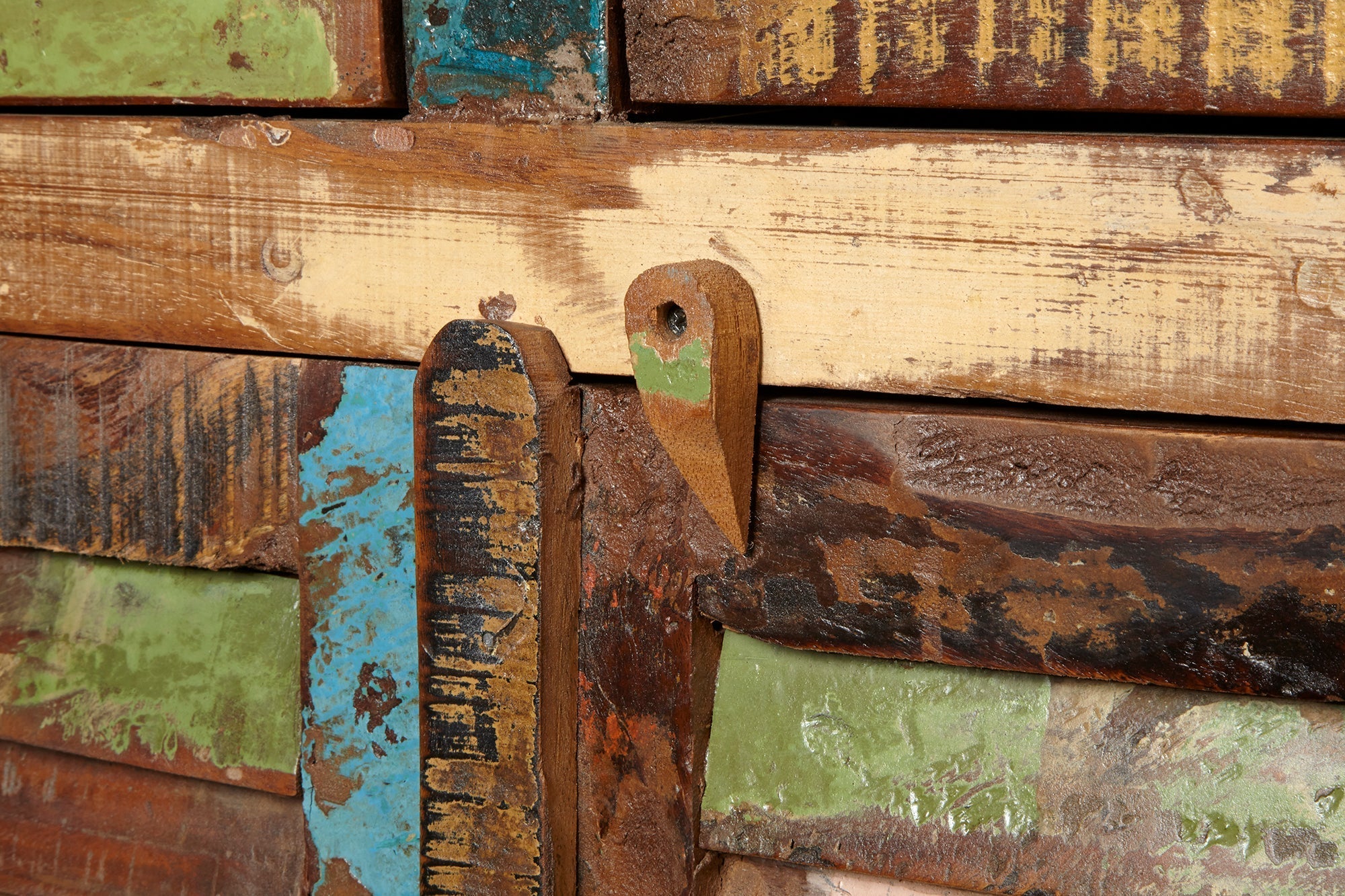Buffet unique JAKARTA 160cm en bois massif recyclé coloré provenant de bateaux de pêche
