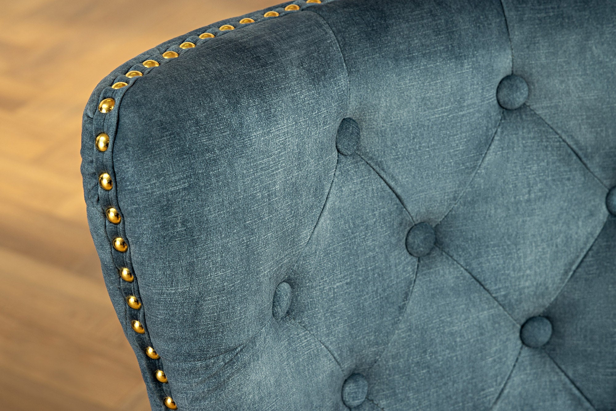 Lote de 2x sillas barrocas CASTLE DELUXE terciopelo azul acero inoxidable oro con cabeza de león Chesterfield
