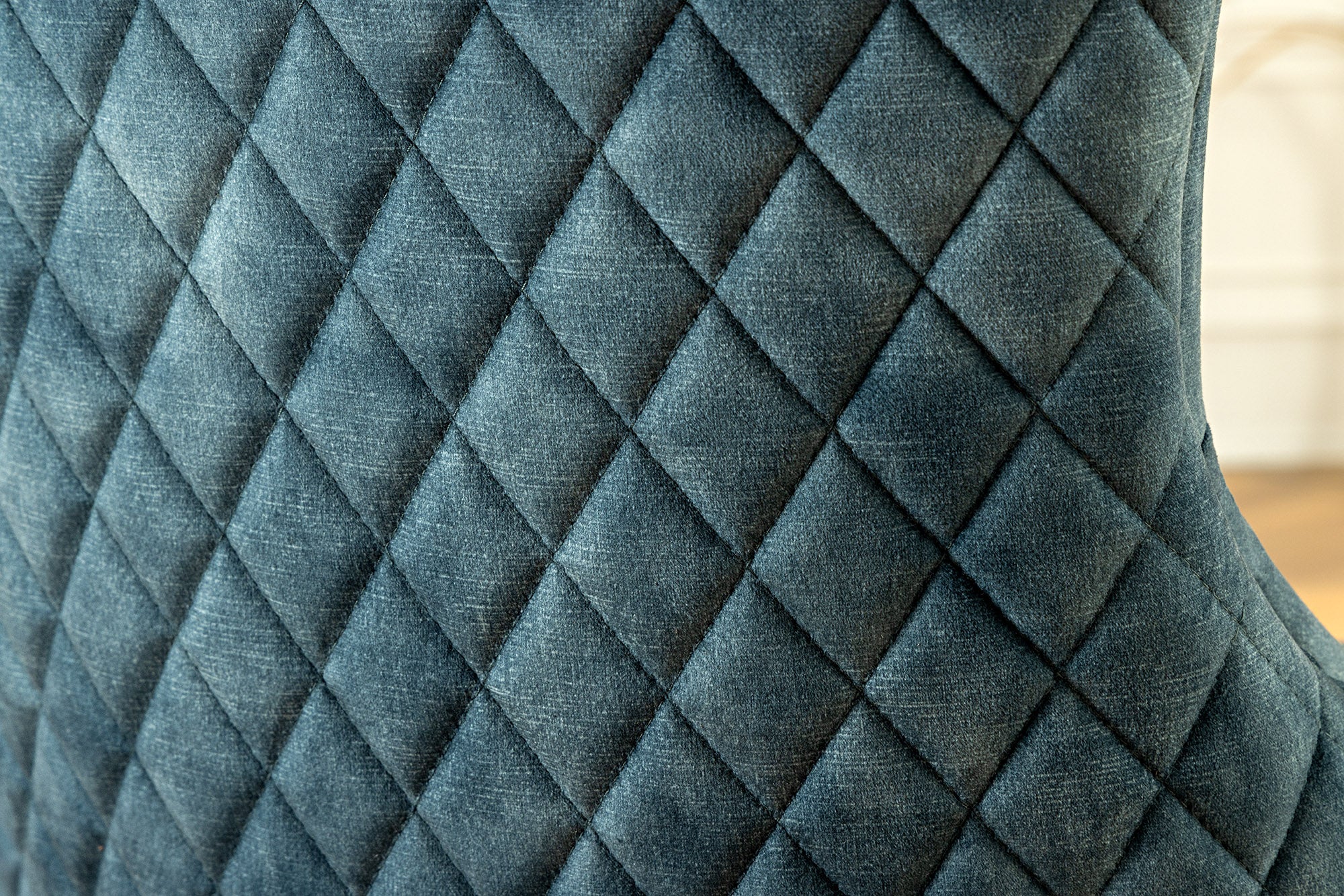 Lote de 2x sillas barrocas CASTLE DELUXE terciopelo azul acero inoxidable oro con cabeza de león Chesterfield