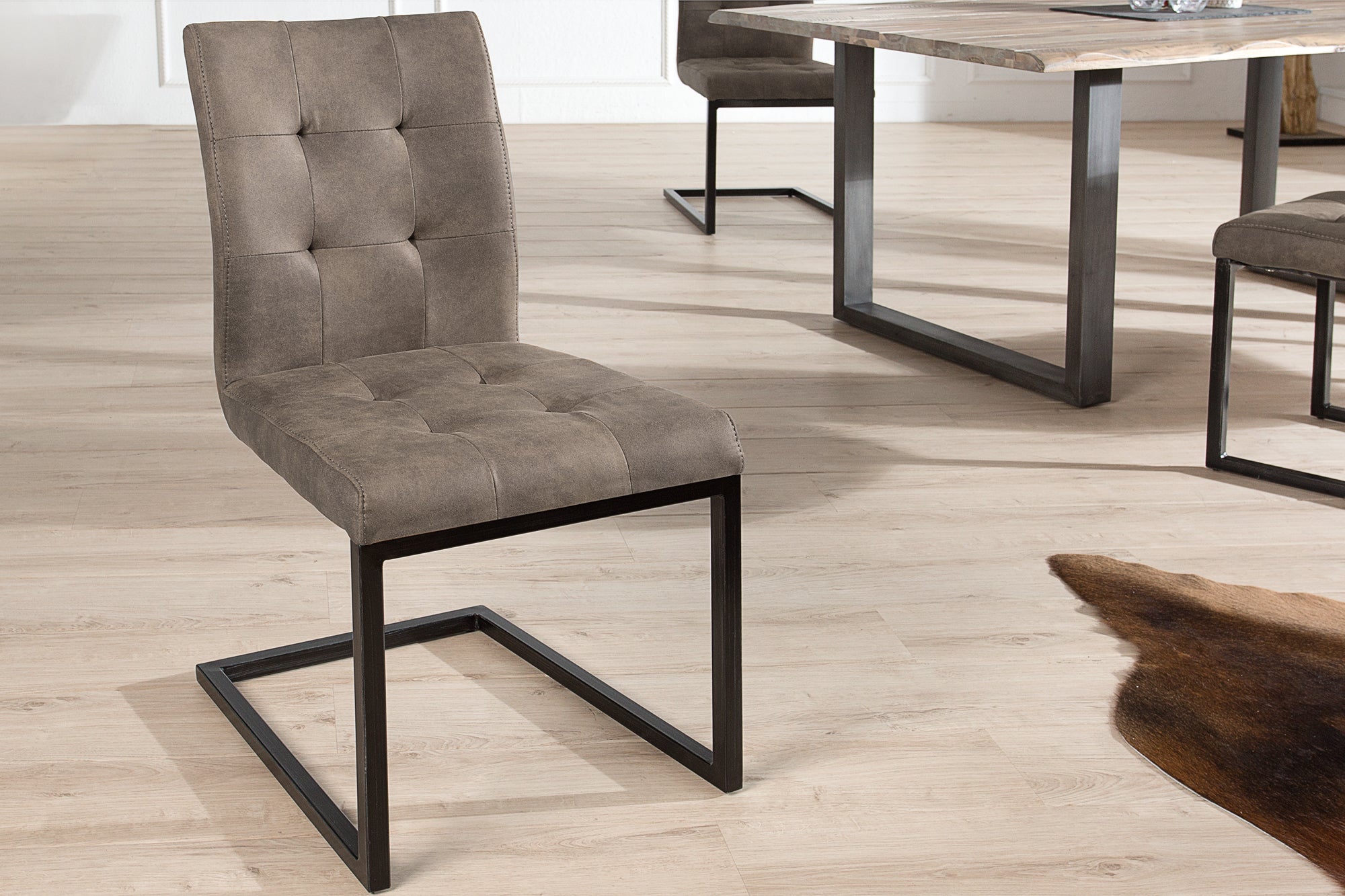silla-cantilever-diseño-hierro-oxford-taupe-antique_41380 (inv)