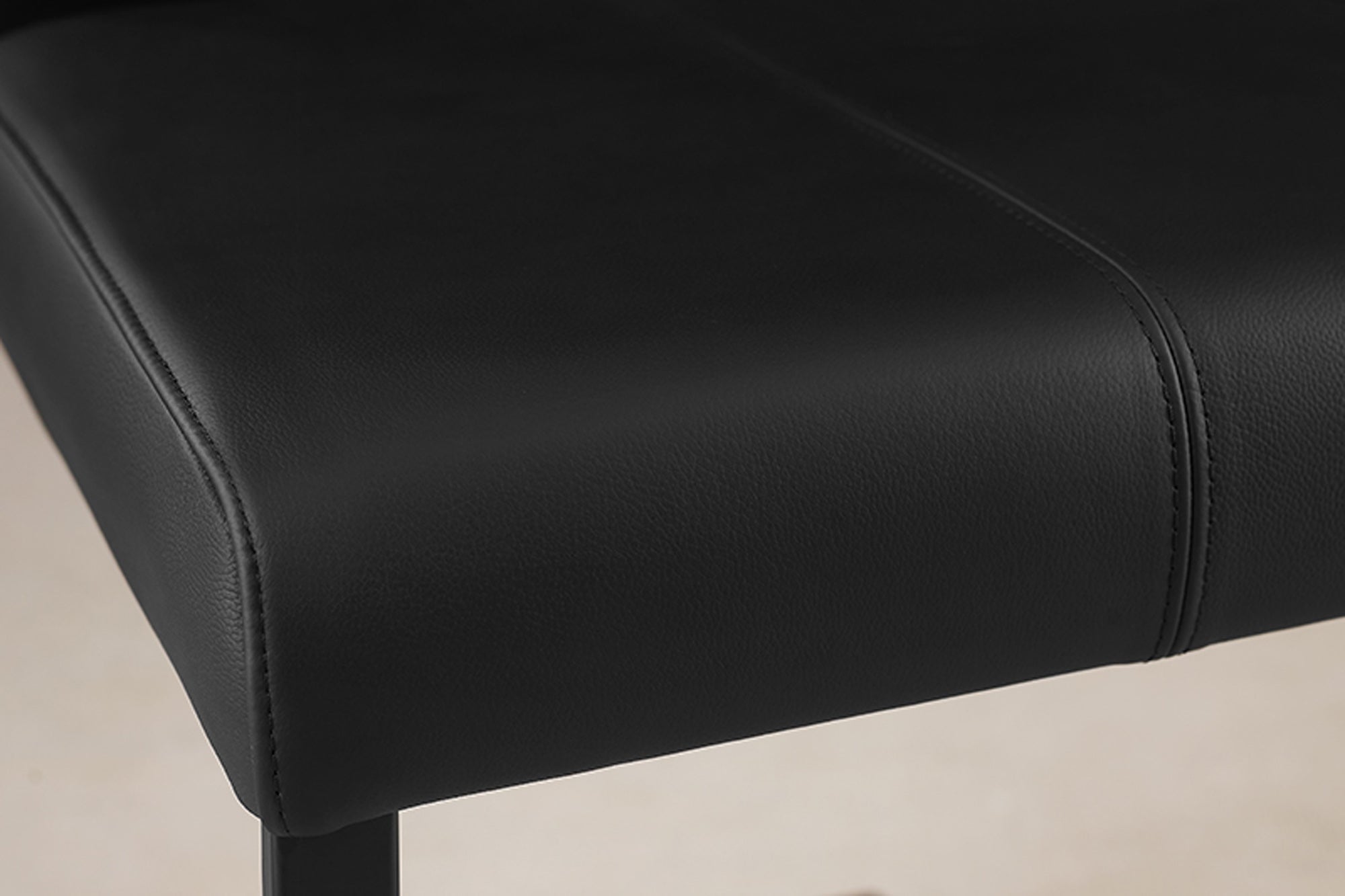 Lot de 2x chaises cantilever moderne SAMSON en cuir véritable noir avec cadre en métal et poignée confortable