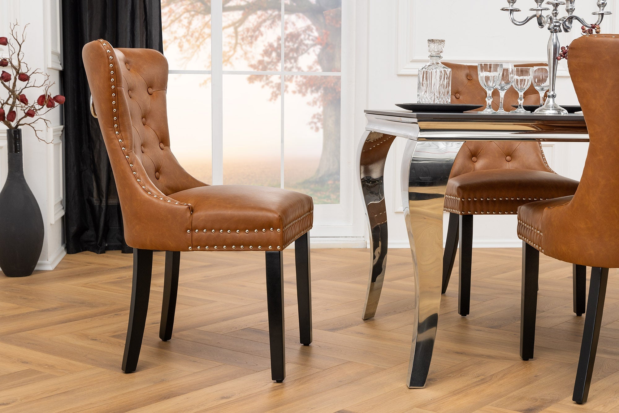 Lote de 2x sillones CASTLE Chesterfield de polipiel negra y madera maciza con asa confort
