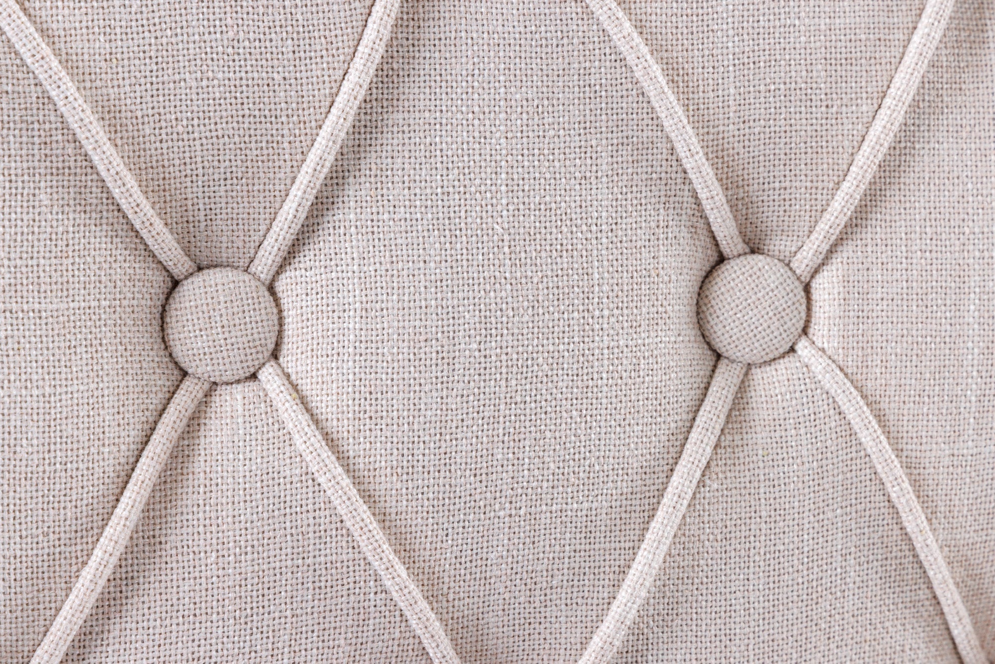 Lot de 2x chaises design CASTLE tissu texturé beige noir pieds bois Chesterfield