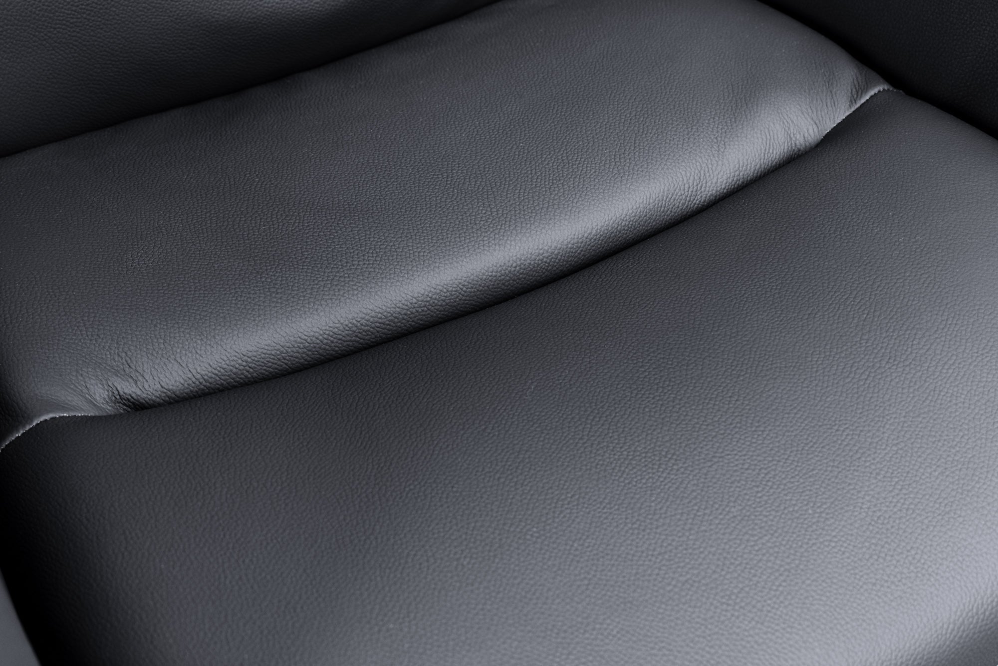 BIG GEORGE sillón giratorio de diseño antracita negro en auténtica piel de microfibra con reposabrazos