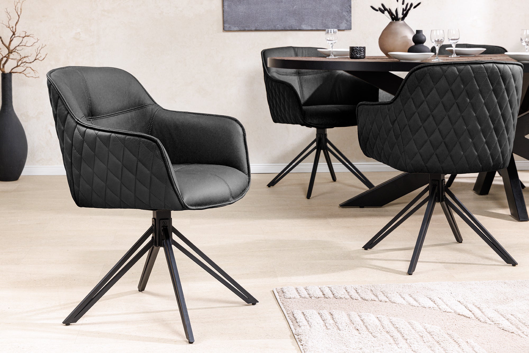 Lot de 2x chaises design pivotante EUPHORIA en cuir véritable noir, structure en métal avec accoudoirs