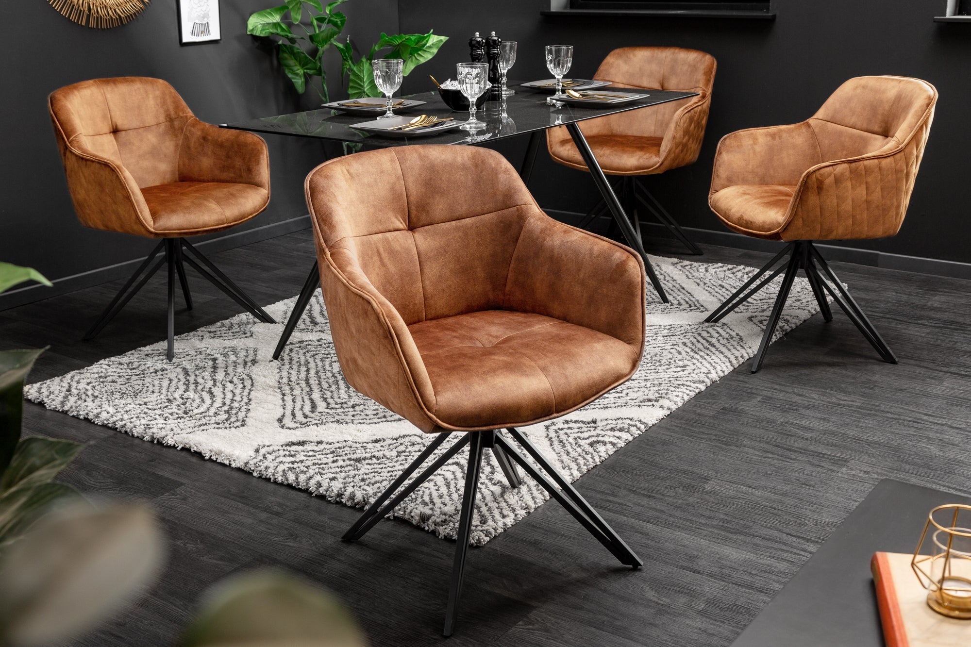 Chaise design rotative EUPHORIA velours marron rouille avec accoudoir structure métal noir
