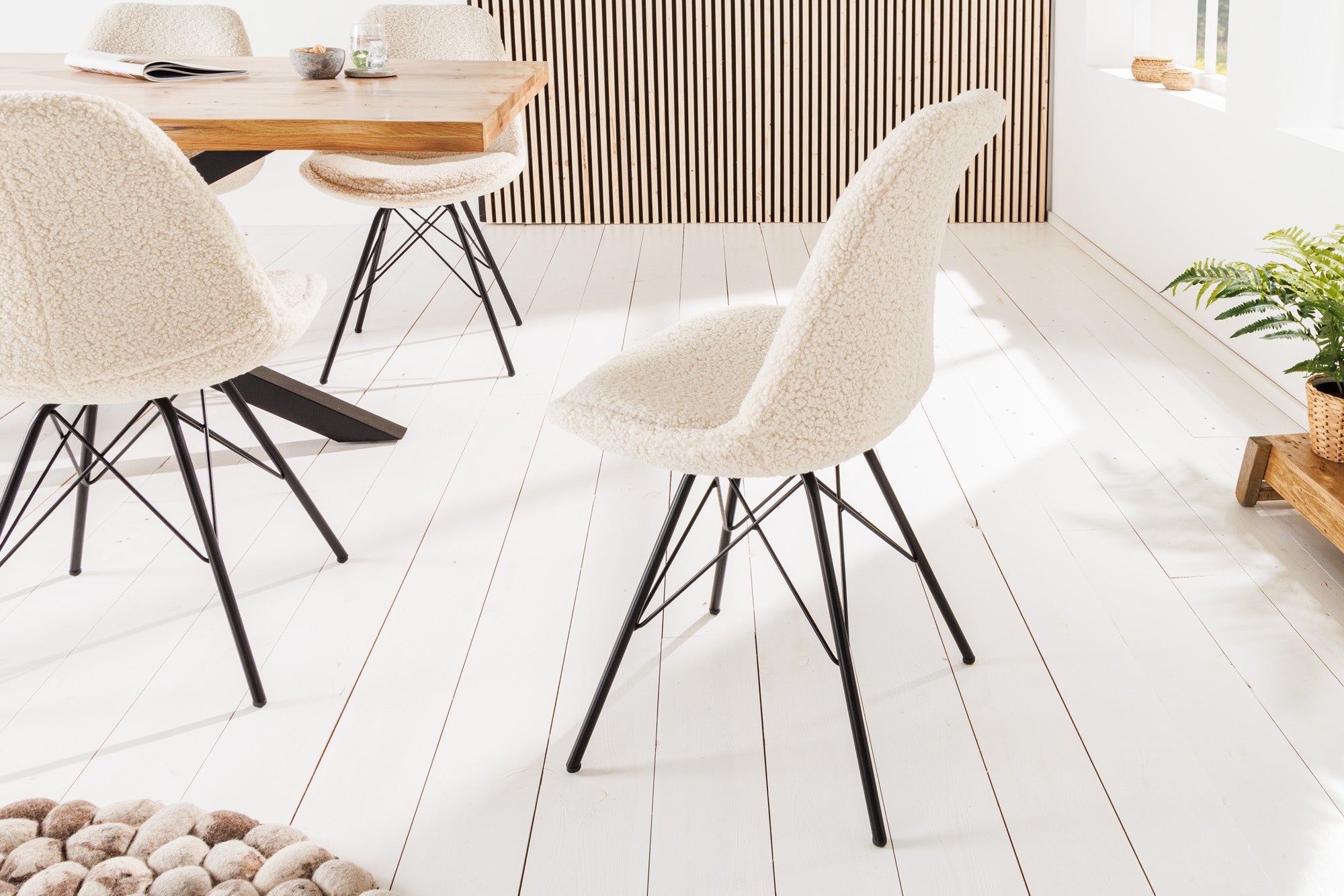 Lot de 2x chaises design SCANDINAVIA MEISTERSTÜCK crème Bouclé pieds métal noir