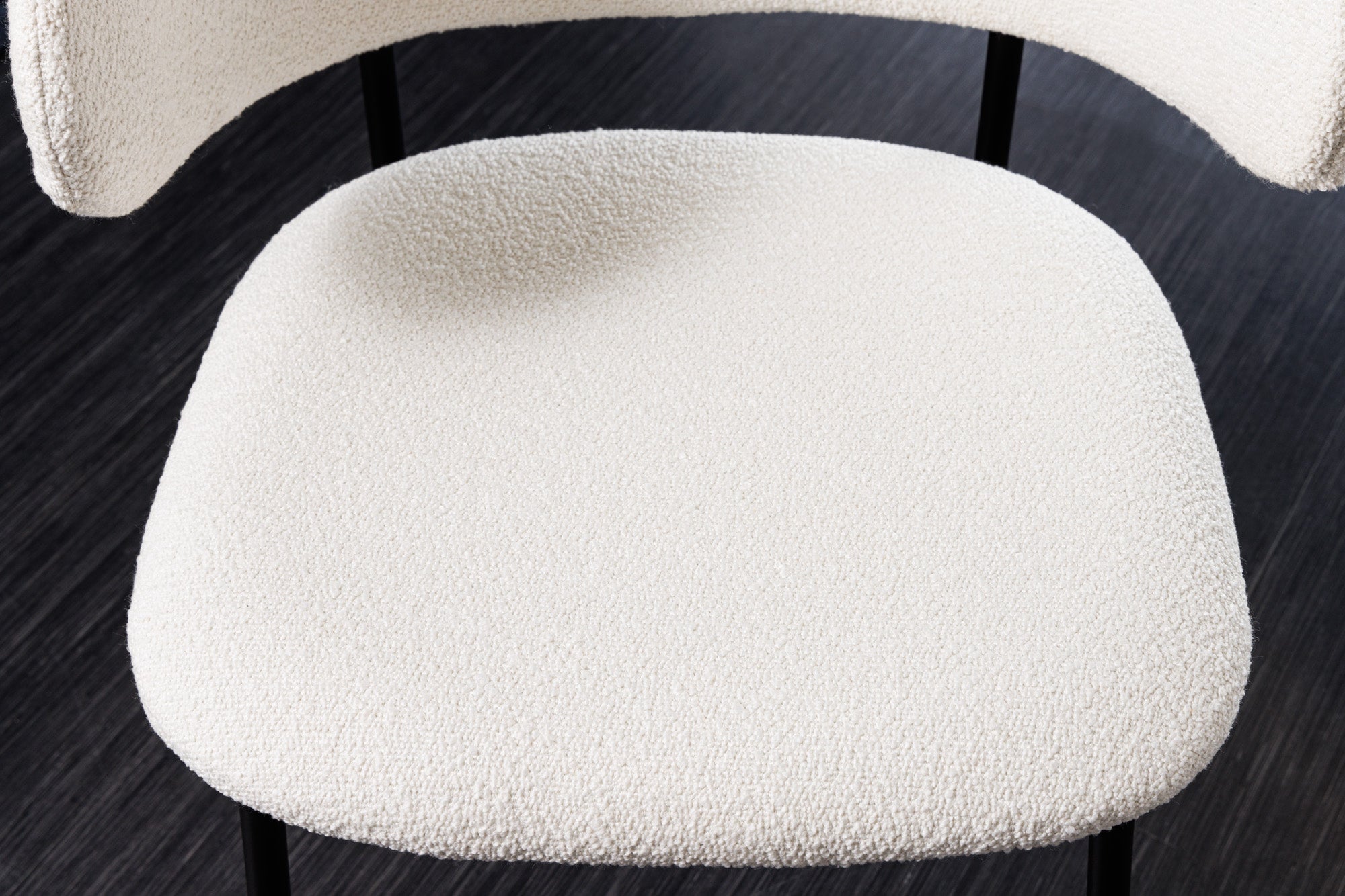 Lot de 2x chaises design VOGUE blanc bouclé pieds métal noir