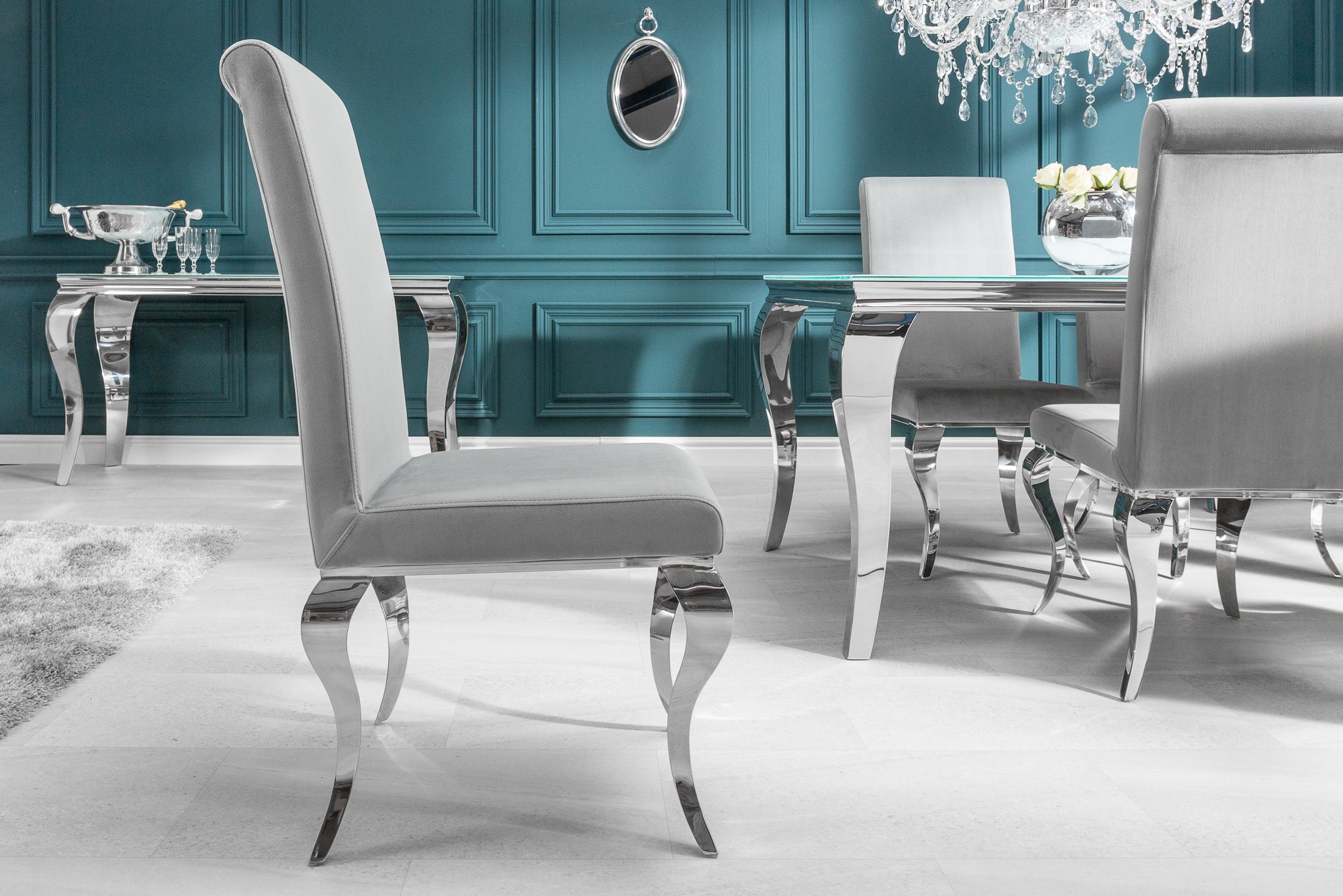 Lote de 2 elegantes sillas barrocas modernas de terciopelo gris noble, patas de acero inoxidable