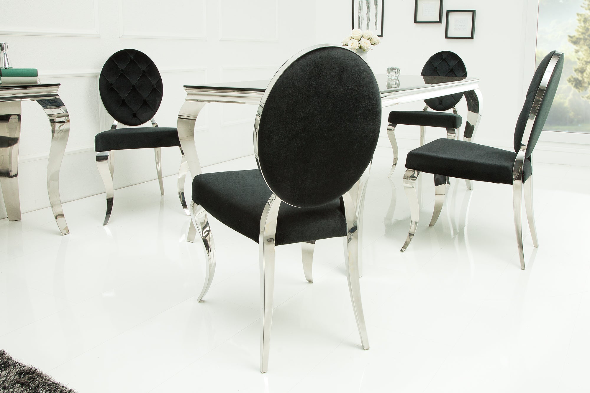 Lote de 2 elegantes sillas MODERNE BAROQUE de terciopelo negro con patas de botón de acero inoxidable
