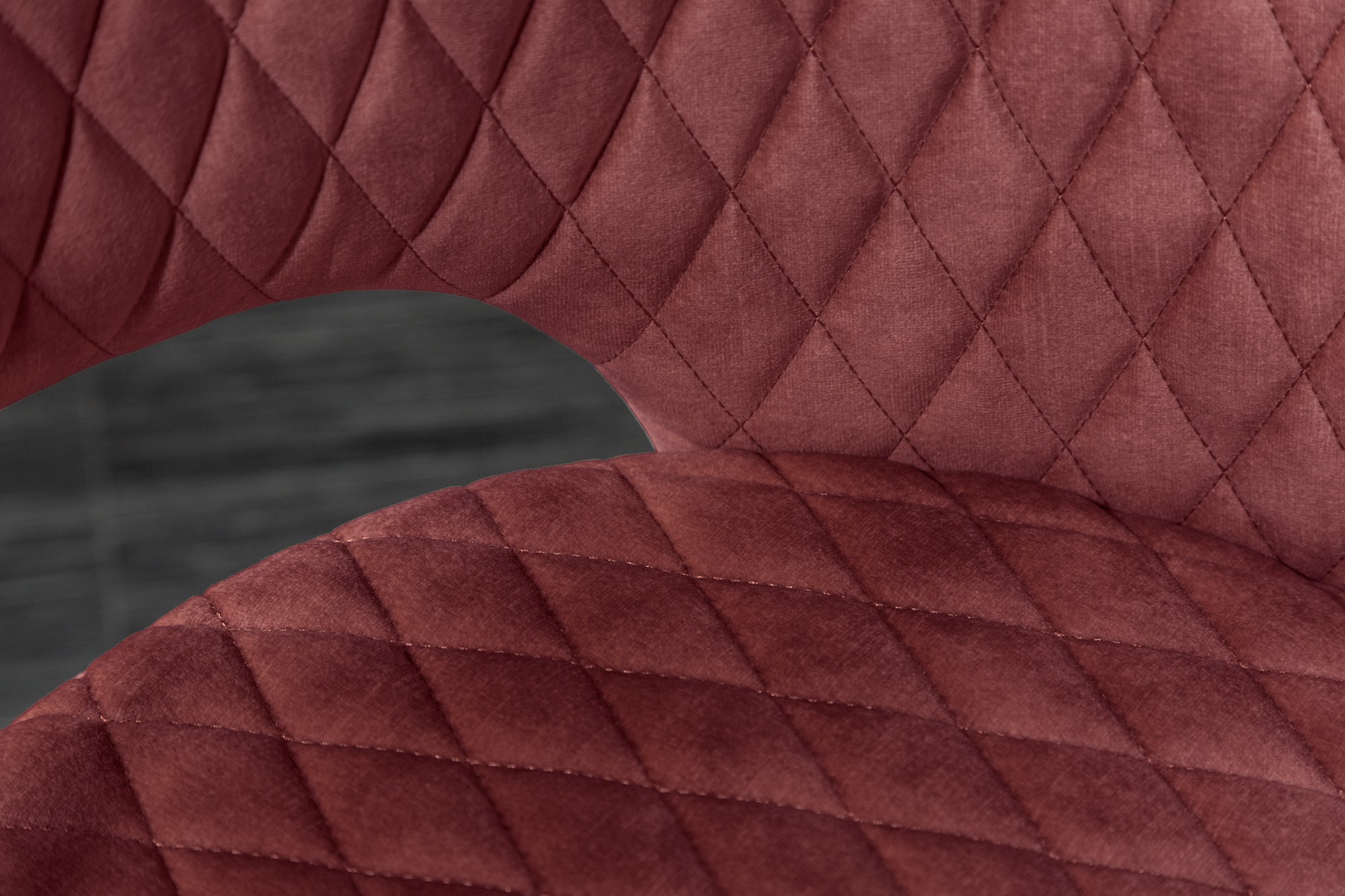 Lot de 2x chaises élégante PARIS en velours rouge, surpiqûres décoratives, embouts dorés, design rétro, avec accoudoirs