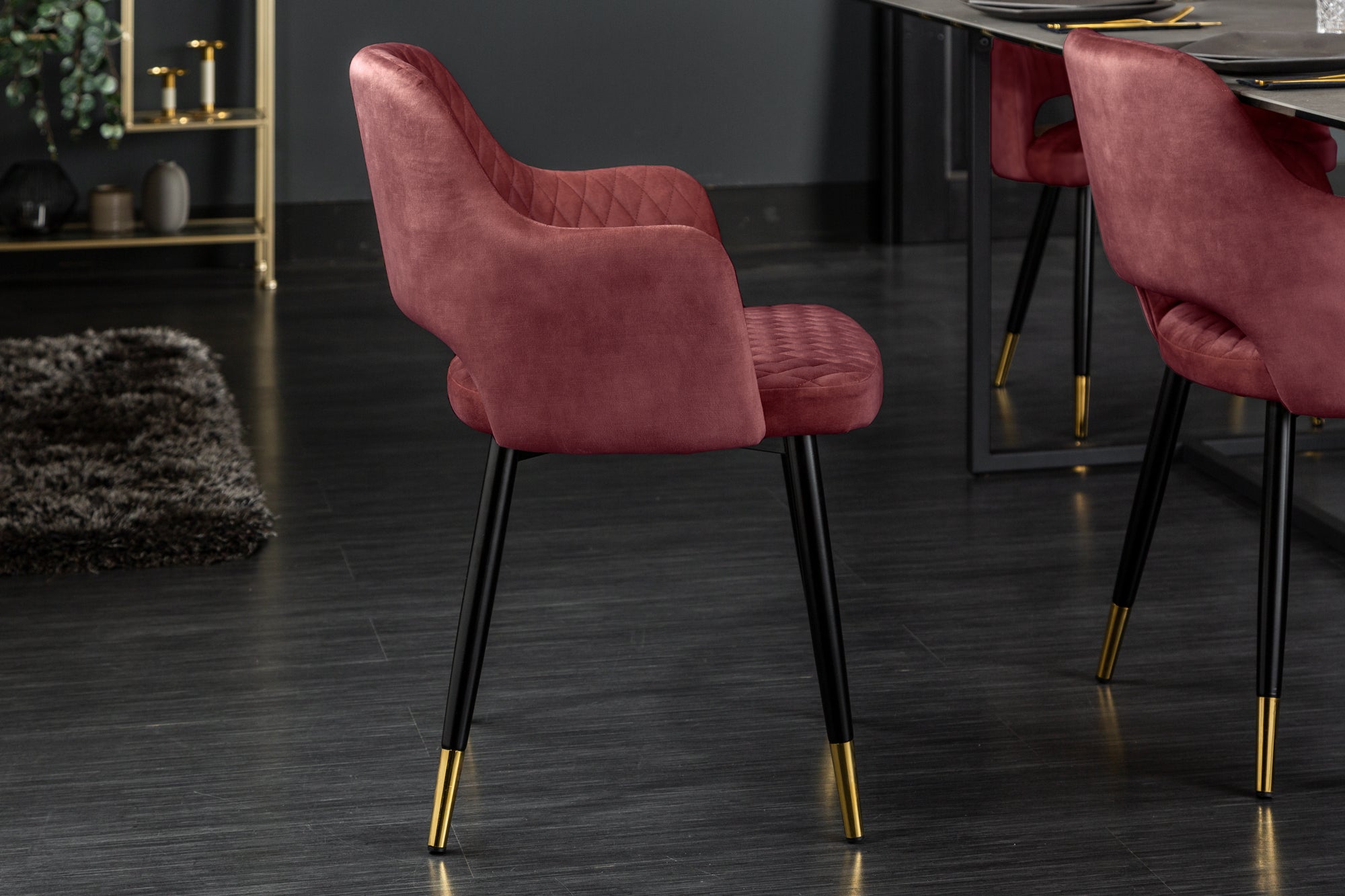 Lot de 2x chaises élégante PARIS en velours rouge, surpiqûres décoratives, embouts dorés, design rétro, avec accoudoirs