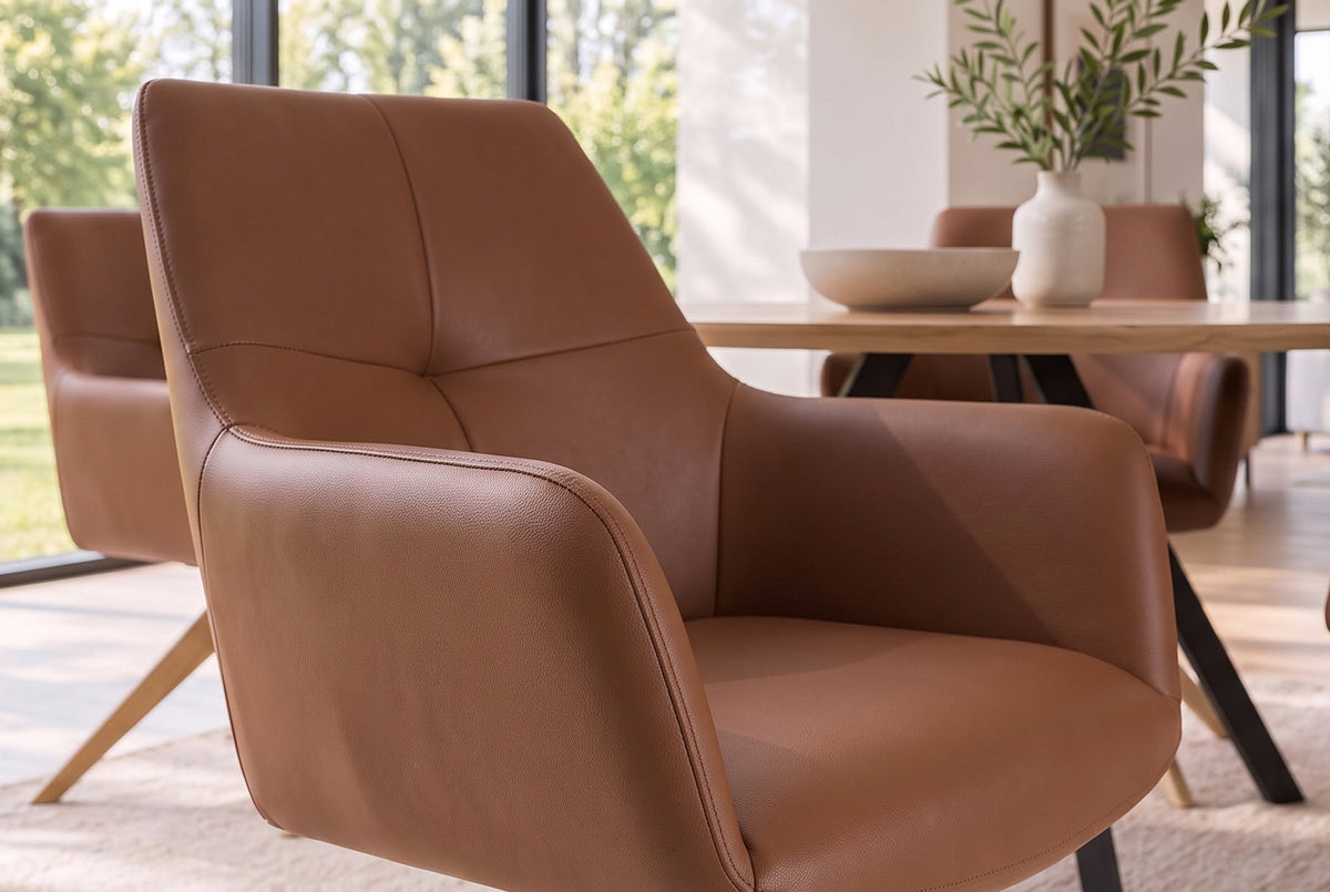Chaise pivotante ALMARA cognac brun cuir véritable 360° ressorts ensachés chêne massif