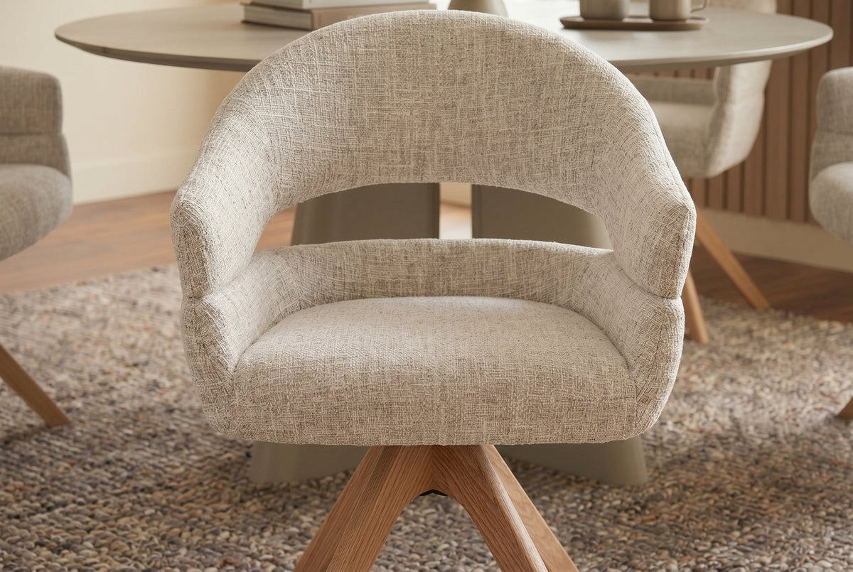 Chaise pivotante ORGANIKO beige tissu chenille piètement en bois de chêne avec accoudoir