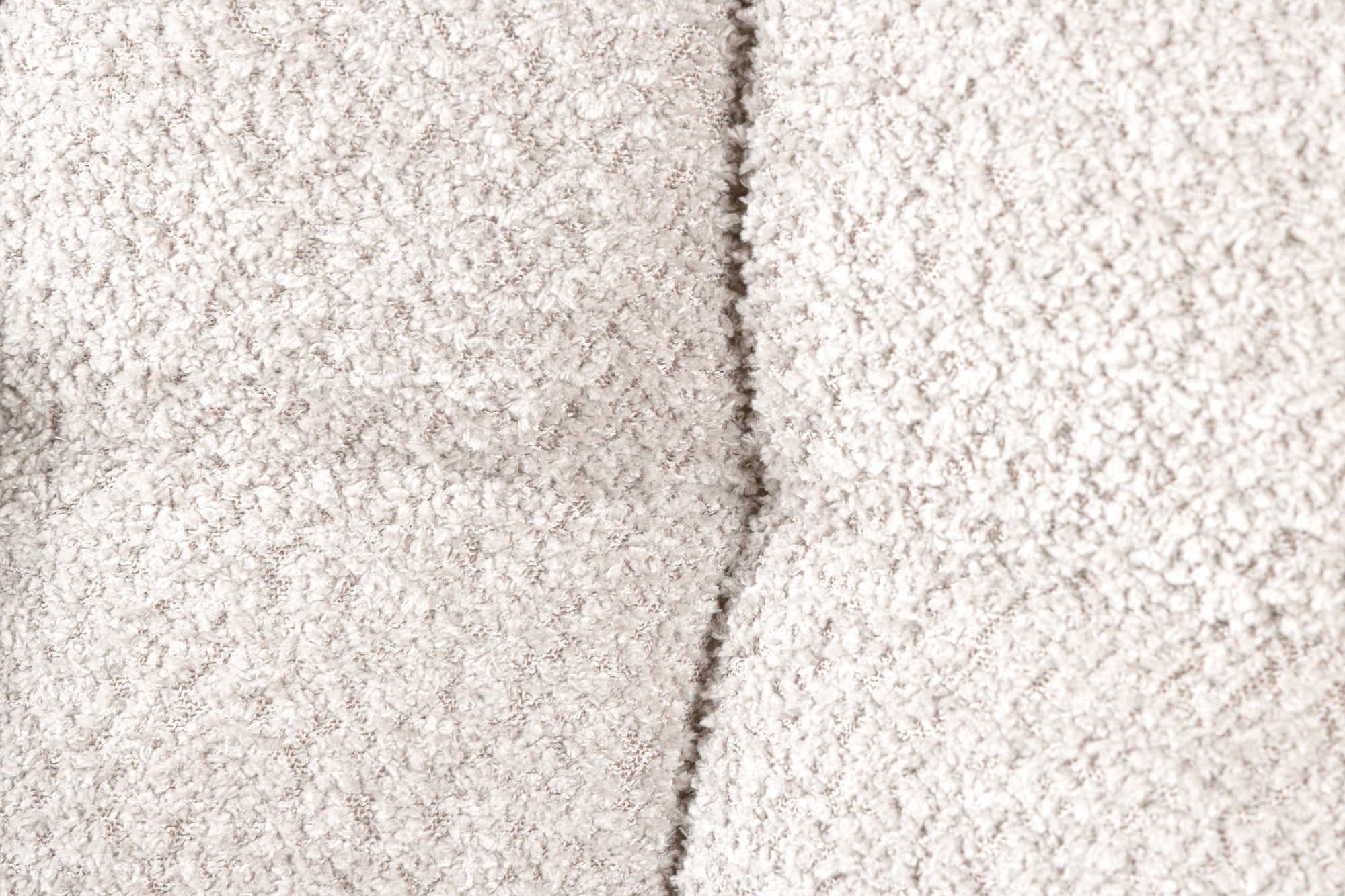 Lote de 2 sillas giratorias PAPILLON de bouclé blanco con reposabrazos, estructura de metal negro
