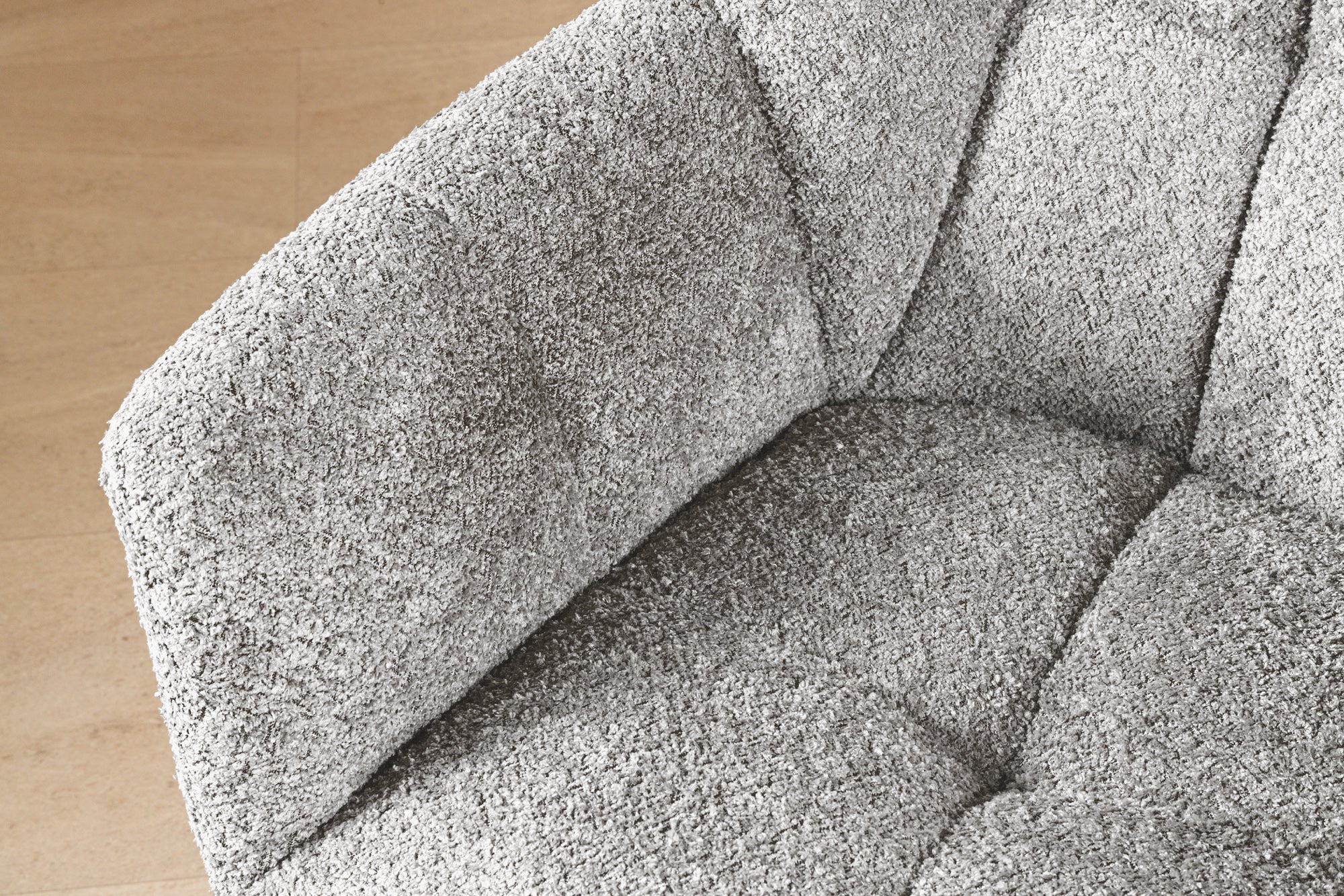 Lote de 2 sillas giratorias PAPILLON de bouclé gris con reposabrazos, estructura de metal negro