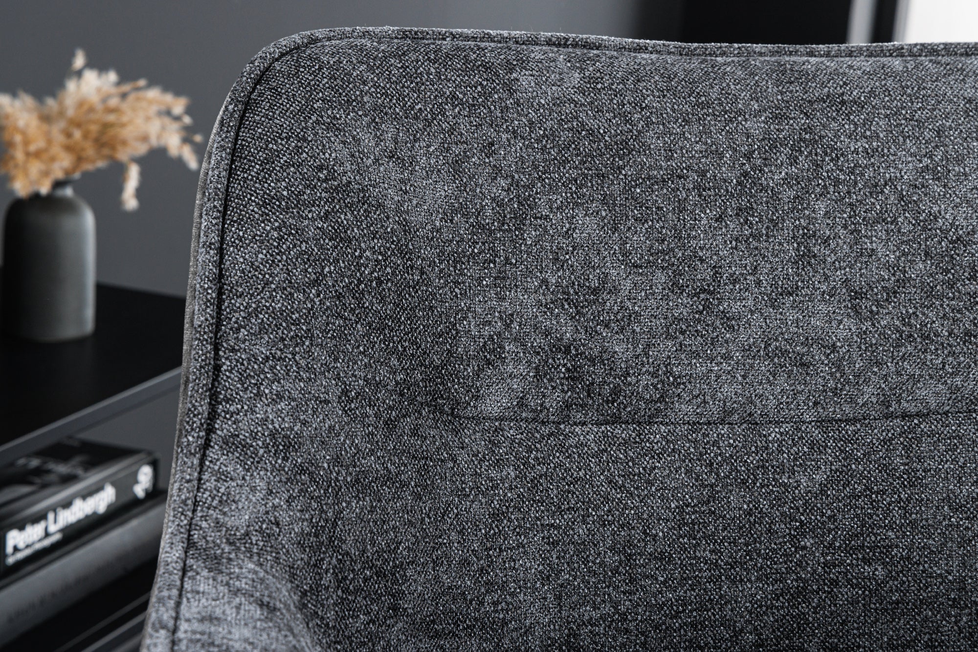 Lote de 2 sillas giratorias VERONA de tela con textura de terciopelo gris oscuro y brazos y patas de metal negro