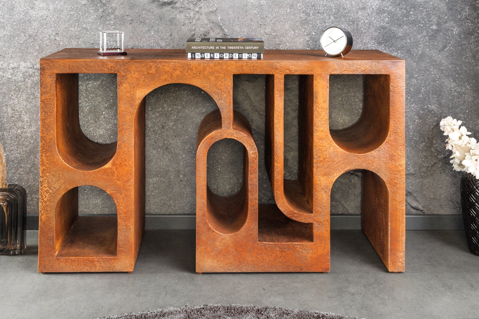 Consola abstracta ART AMBIENTE 120cm en hormigón con aspecto de cobre oxidado diseño de arco redondo