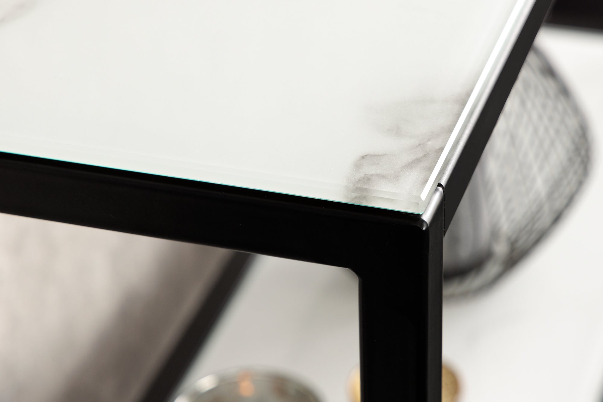 Consola elegante BOUTIQUE 81cm cristal blanco decoración mármol marco negro