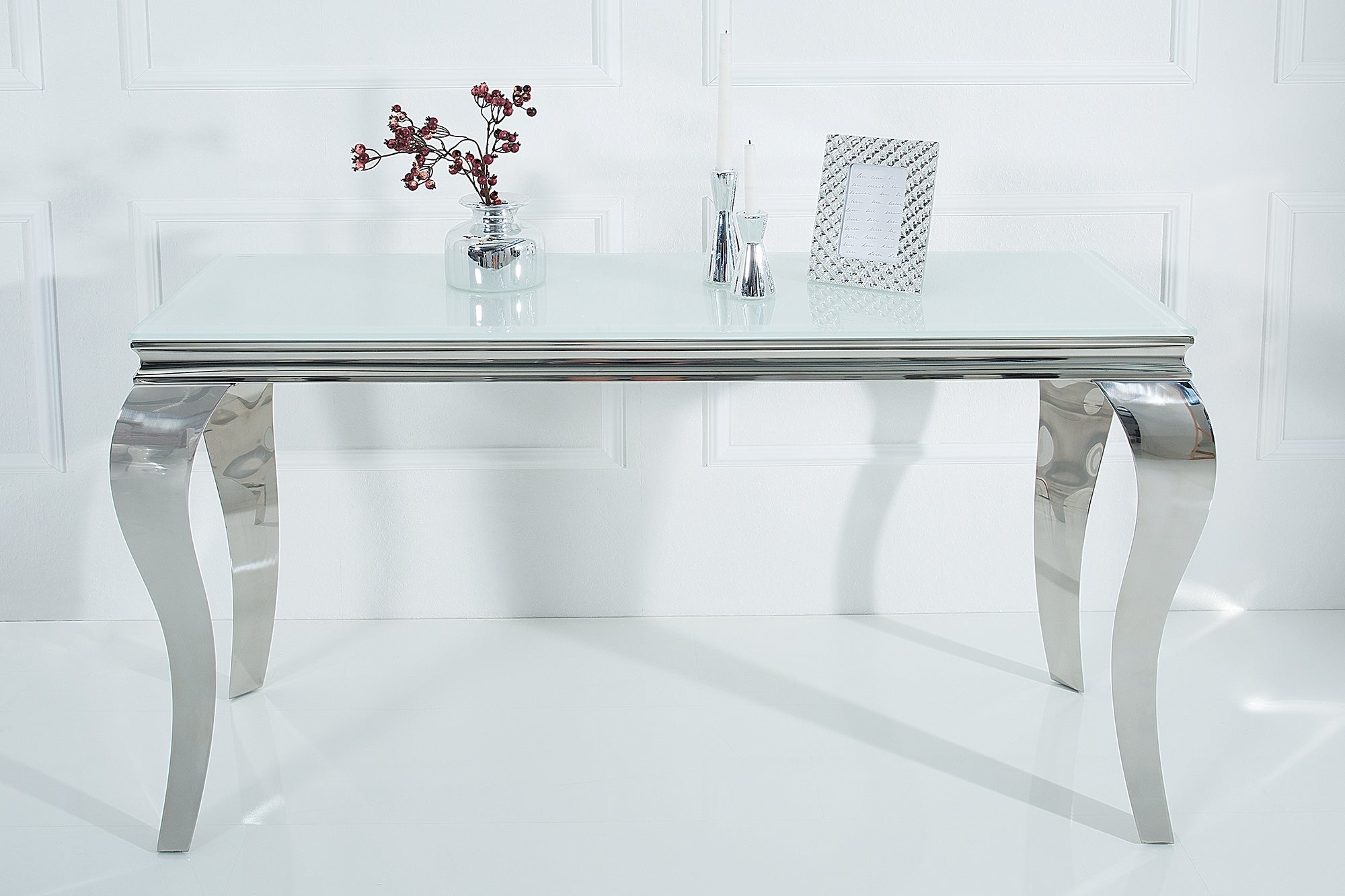 Elegante consola moderna de estilo barroco de 145 cm, cristal opal blanco, patas de acero inoxidable