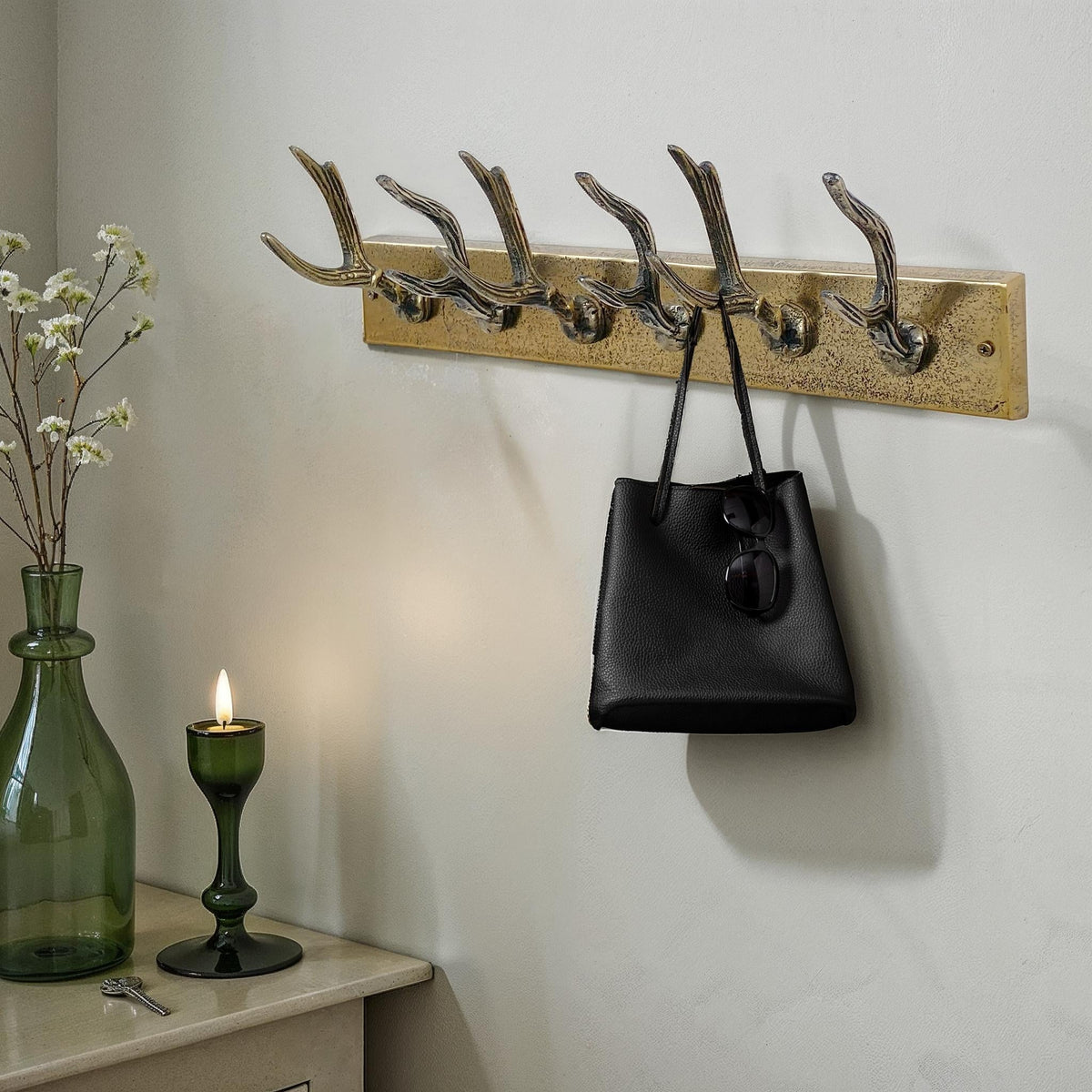 Dekorative Wandgarderobe DEER 50cm messing Metall Hirschgeweih Kleiderhaken