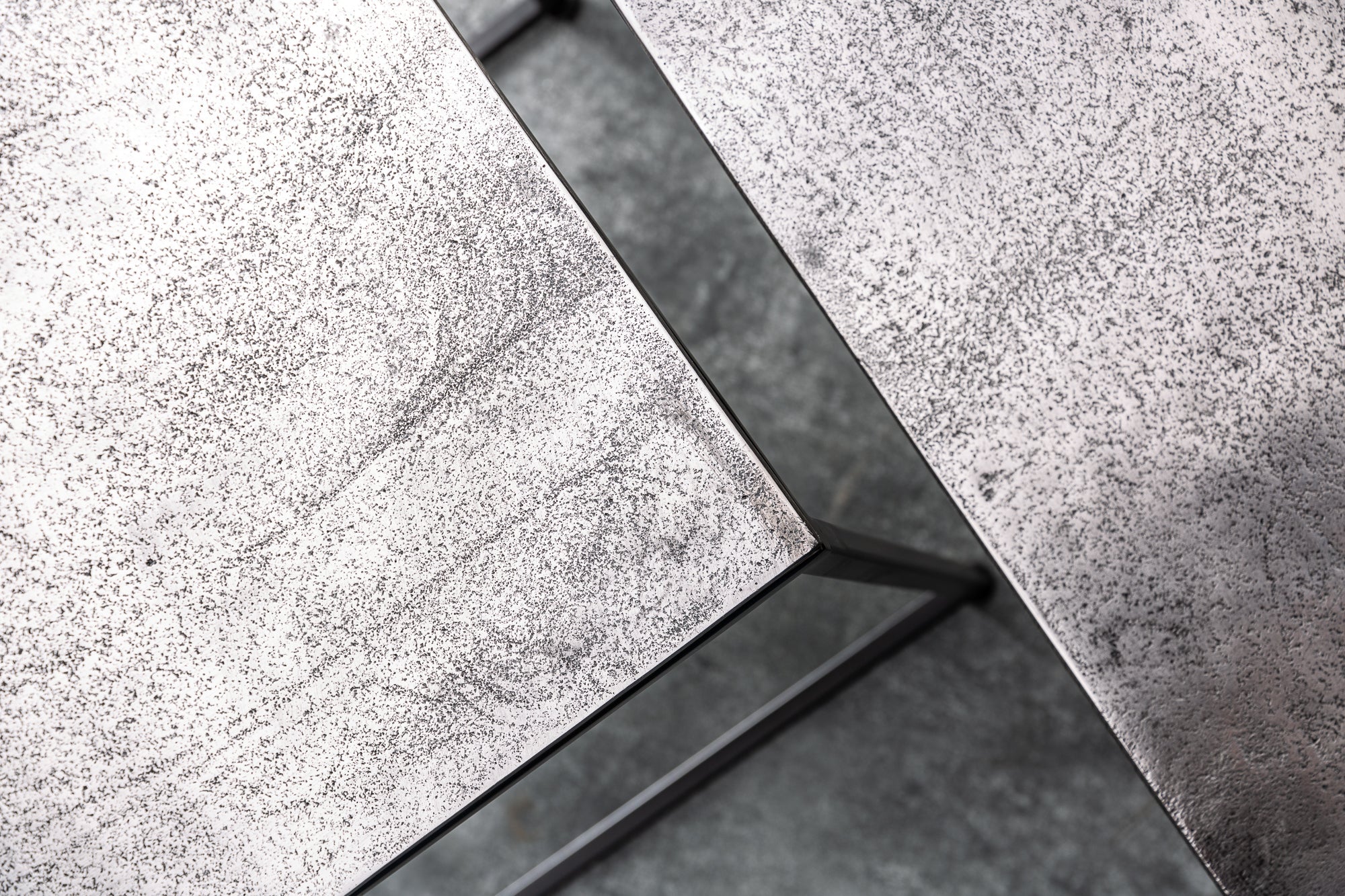 Ensemble de 2 tables d'appoint faites à la main ELEMENTS 40 cm table basse argent noir