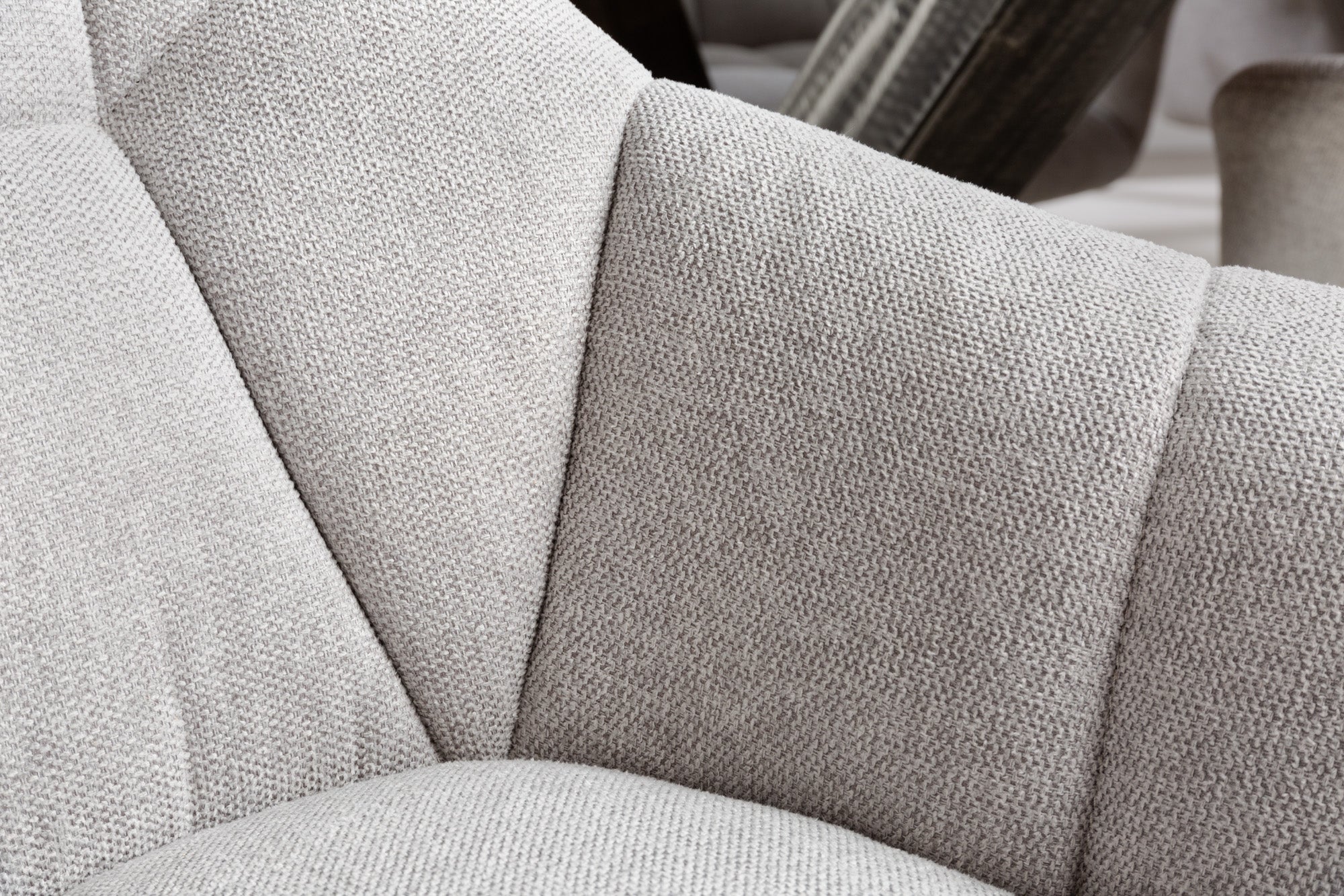 Lote de 2x sillones giratorios PAPILLON de tela texturada gris claro con reposabrazos, costuras decorativas, estructura negra