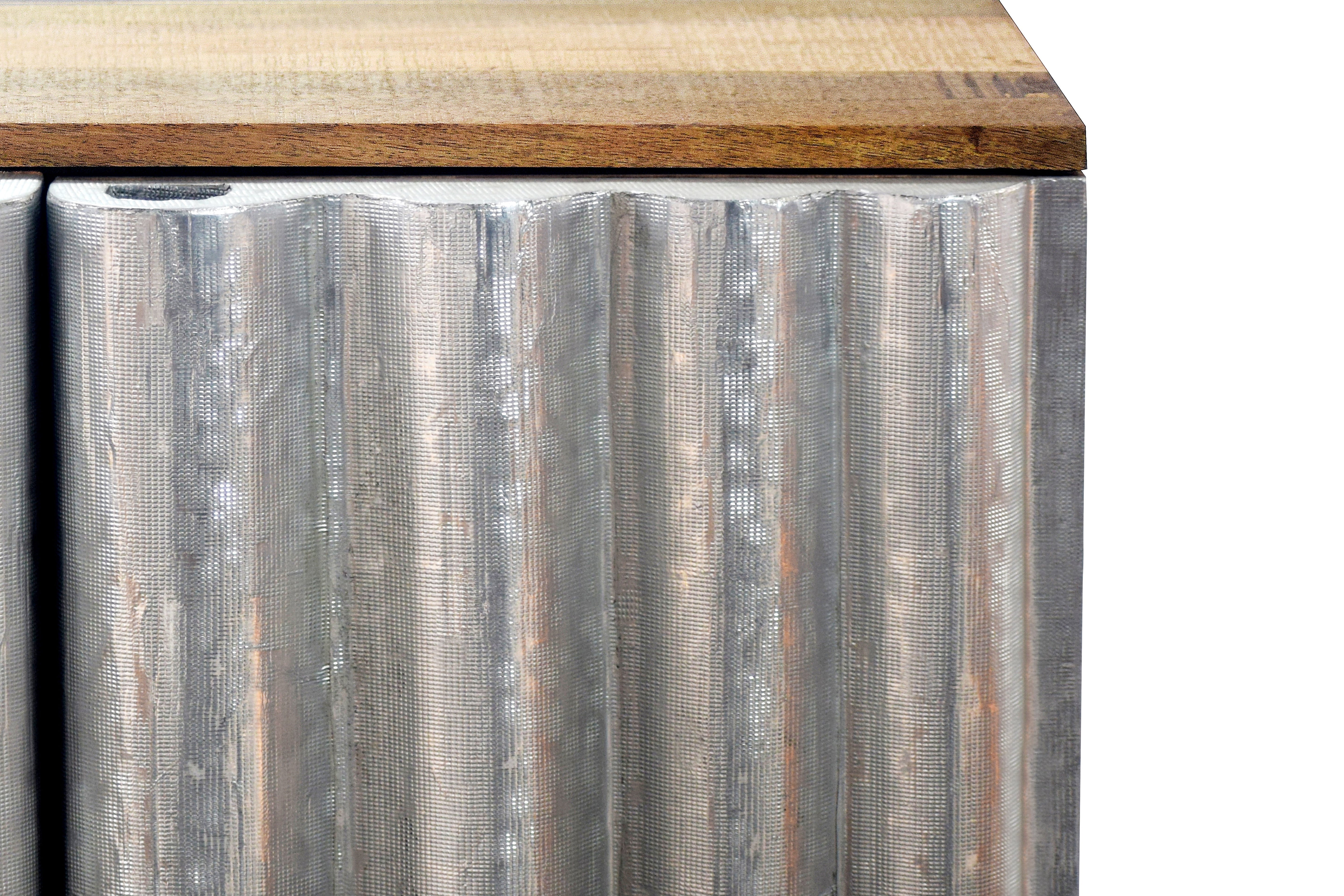Kompaktes Sideboard ZALVERO 80cm natur silber Mangoholz mit Metall-Aluminium Front