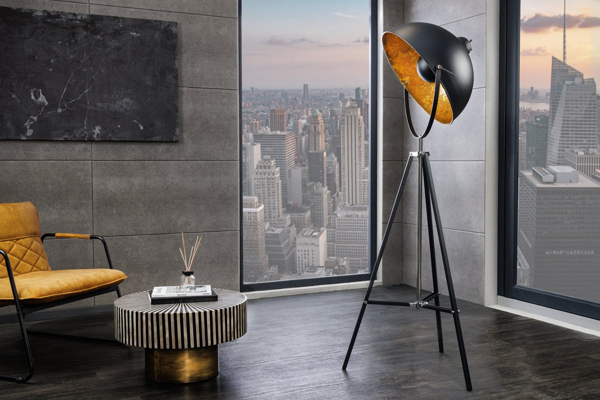 Lampadaire BIG STUDIO 170cm aspect feuille d’or noir design industriel