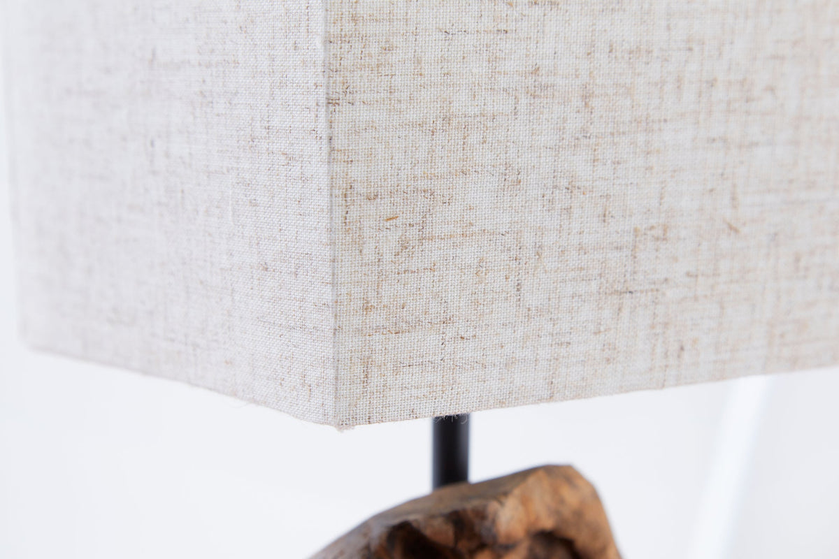 Lampe de table artisanale HYPNOTIC en bois flotté 45 cm beige, abat‑jour lin