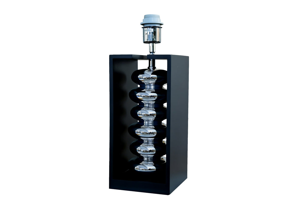 Lampe de table décorative GRACIA 55cm noir argenté avec abat-jour en tissu inclinable et pied en bois