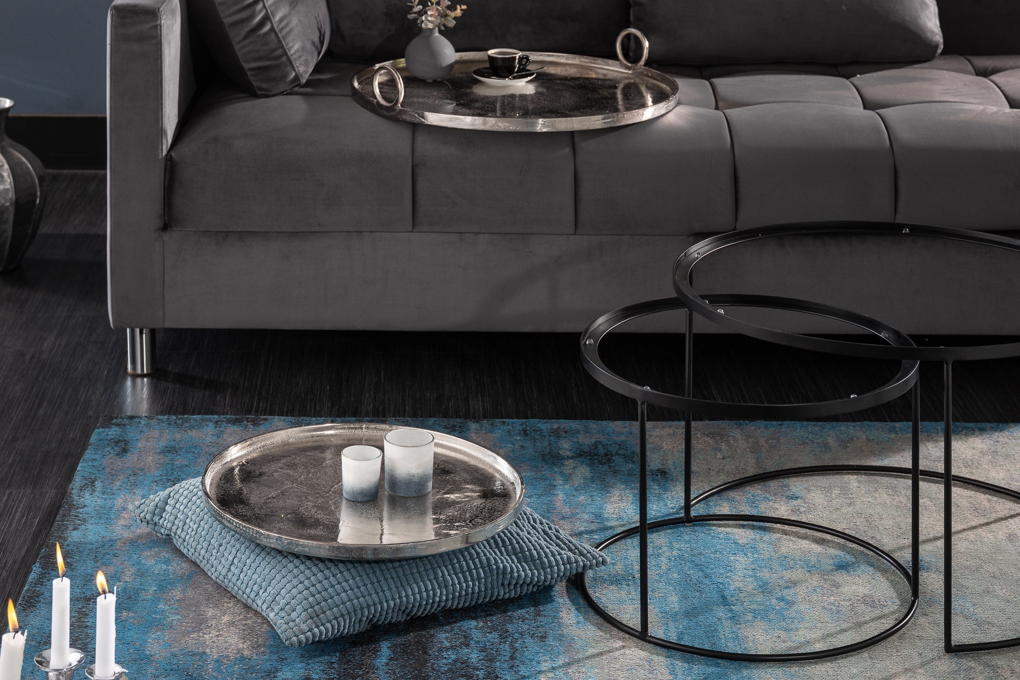 Lote de 2 mesas auxiliares ELEMENTS redondas de 65cm con tapa de metal negro plateado