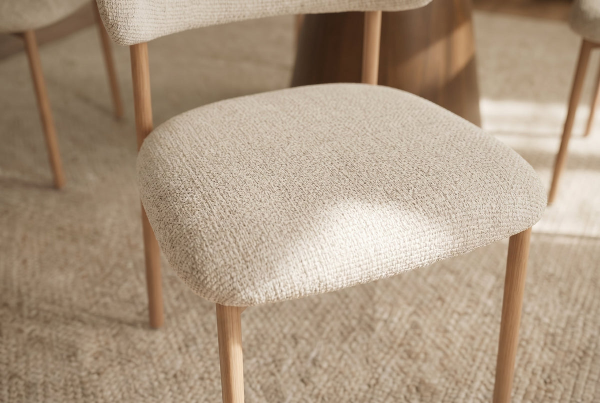 Lot de 2x Chaise design BELFORT beige tissu structuré piètement métallique chêne (réf. 48551)